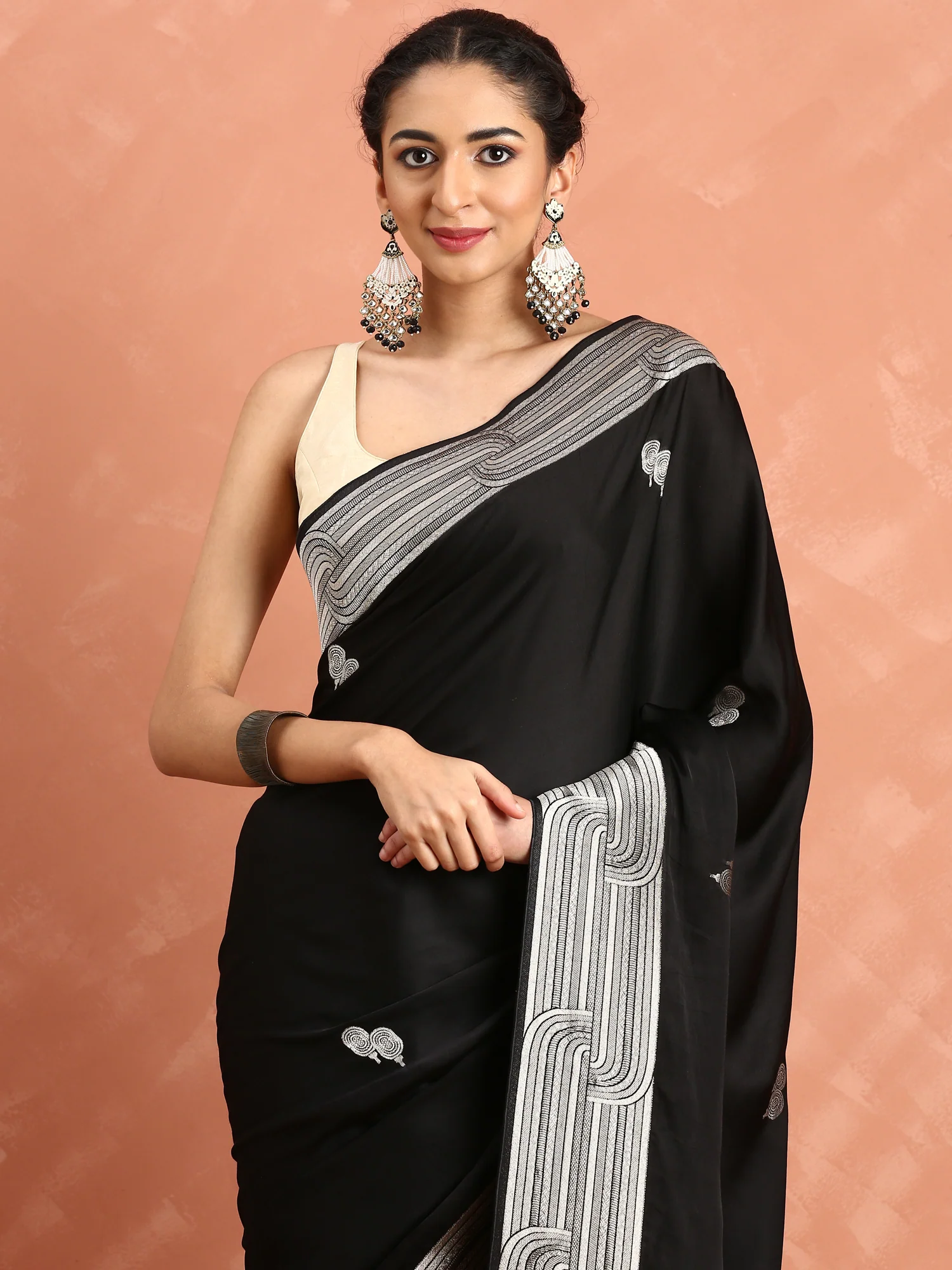 Black banaras silk saree with silver zari motifs & border - Image 4