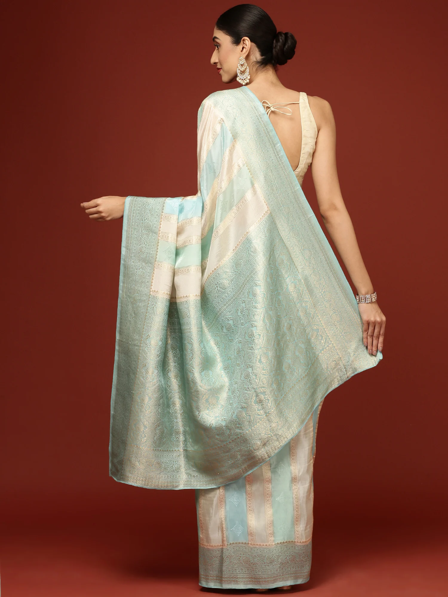 Blue Banaras Weaved Saree - Image 2