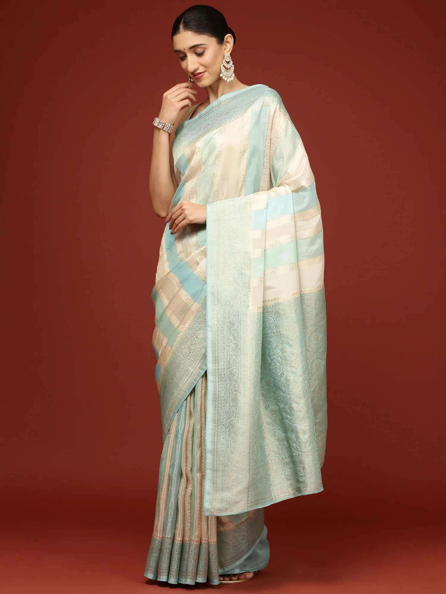 Blue Banaras Weaved Saree - Image 4