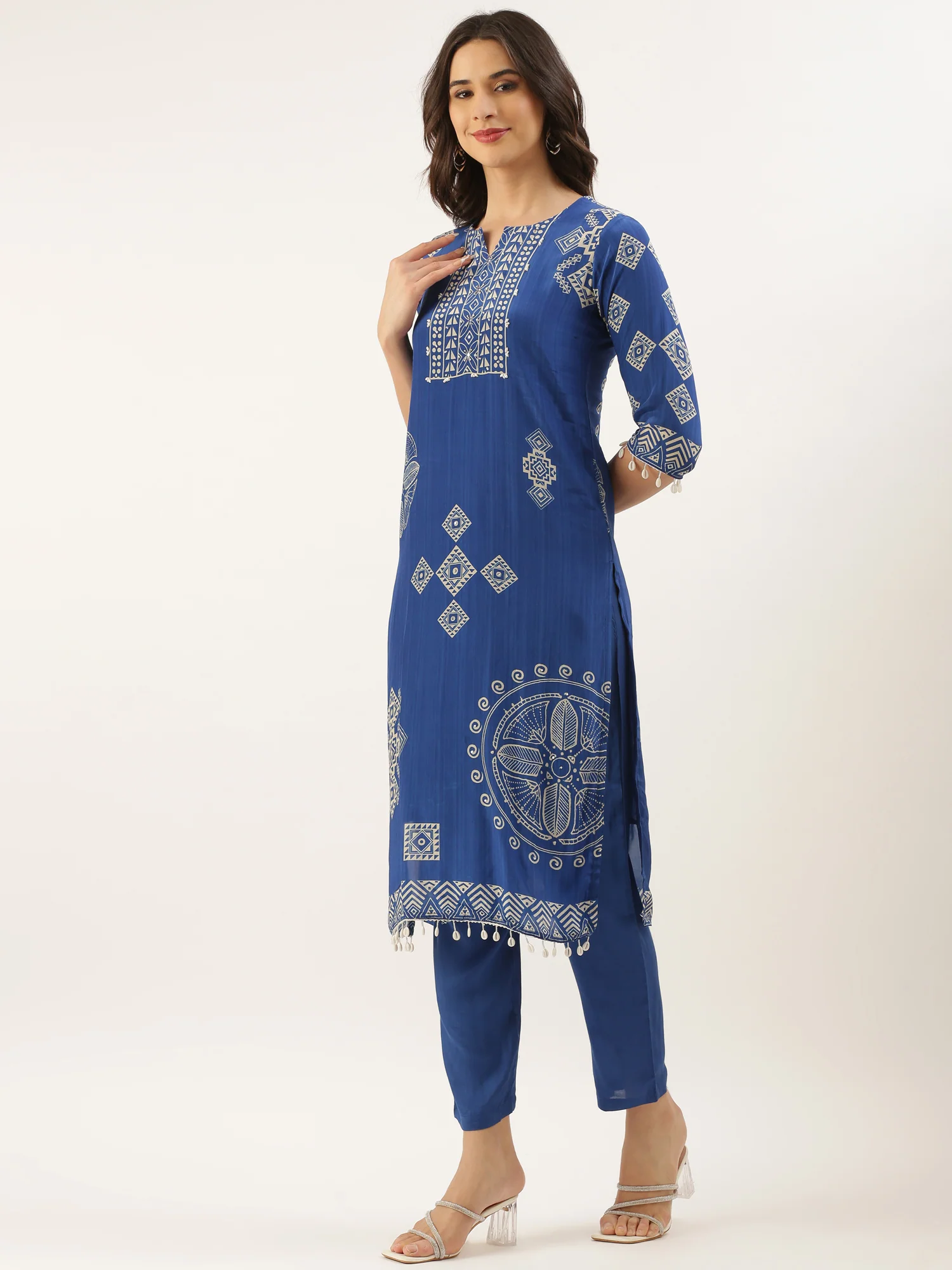 Blue Crepe Printed Three Piece Suit Set - Image 3
