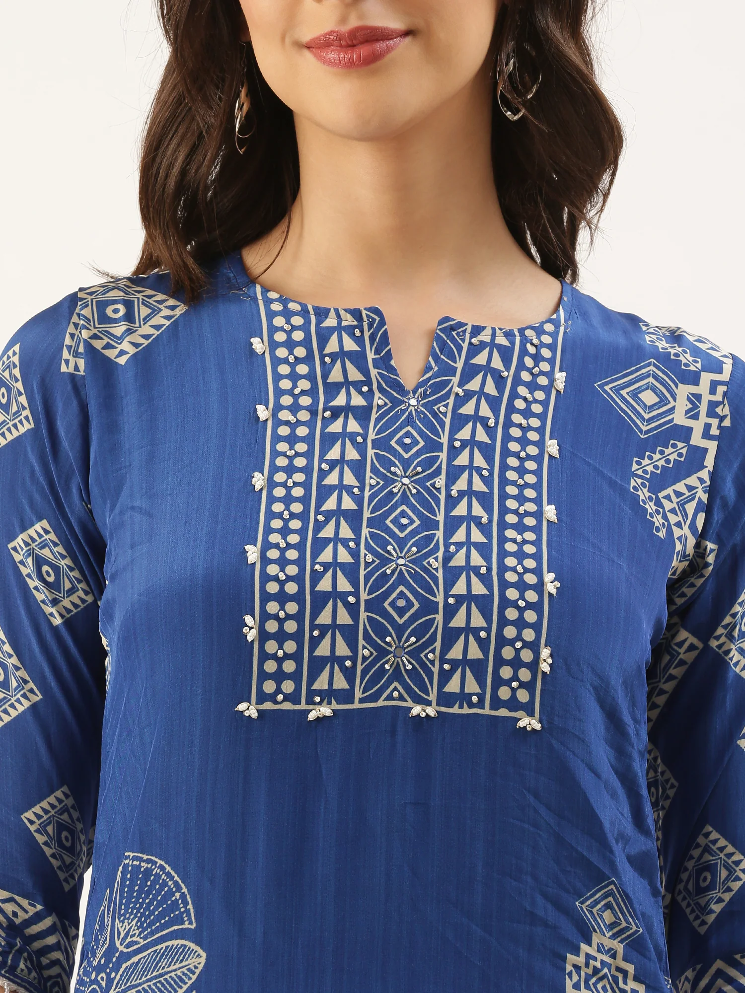Blue Crepe Printed Three Piece Suit Set - Image 5