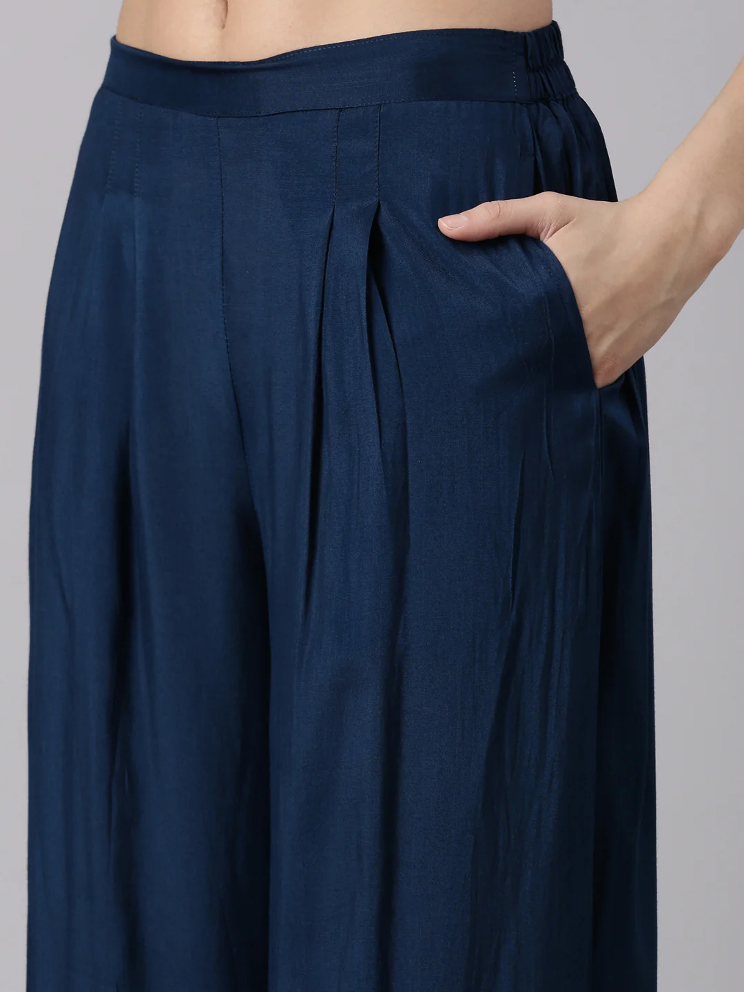 Blue Muslin Printed Three Piece Set - Image 6