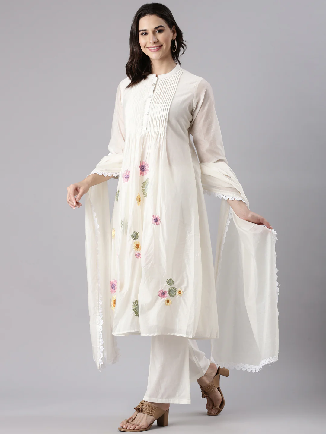 Cream Chanderi Embroidery Three Piece Set - Image 5