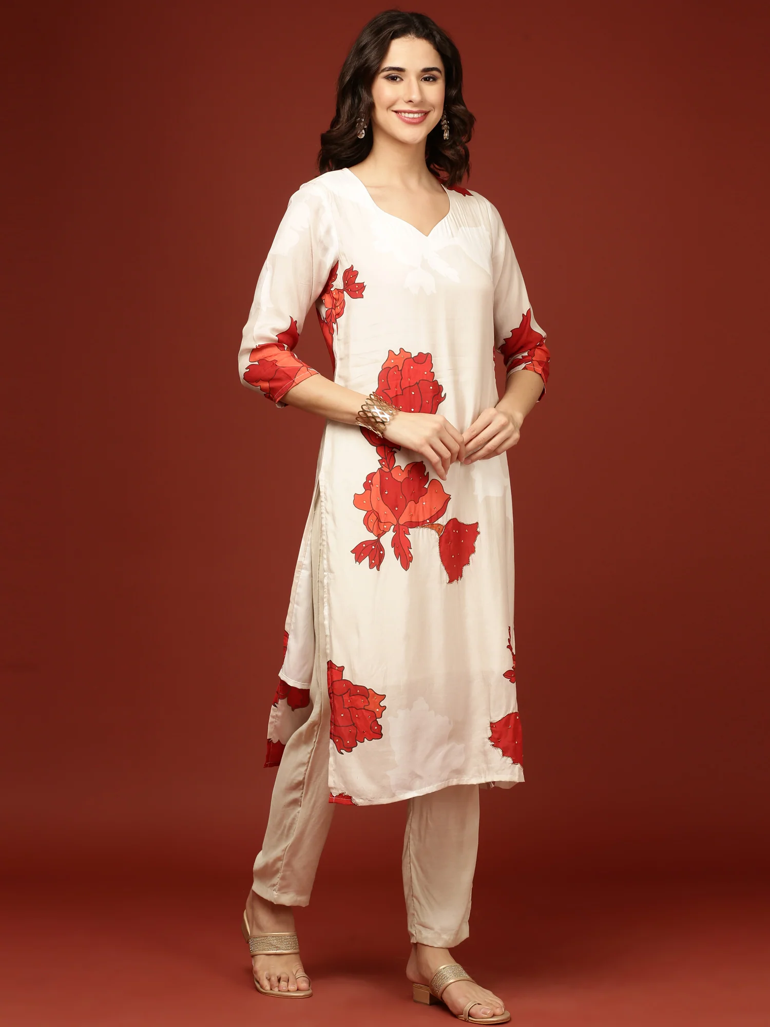 Cream Muslin Floral Printed Three Piece Set - Image 3