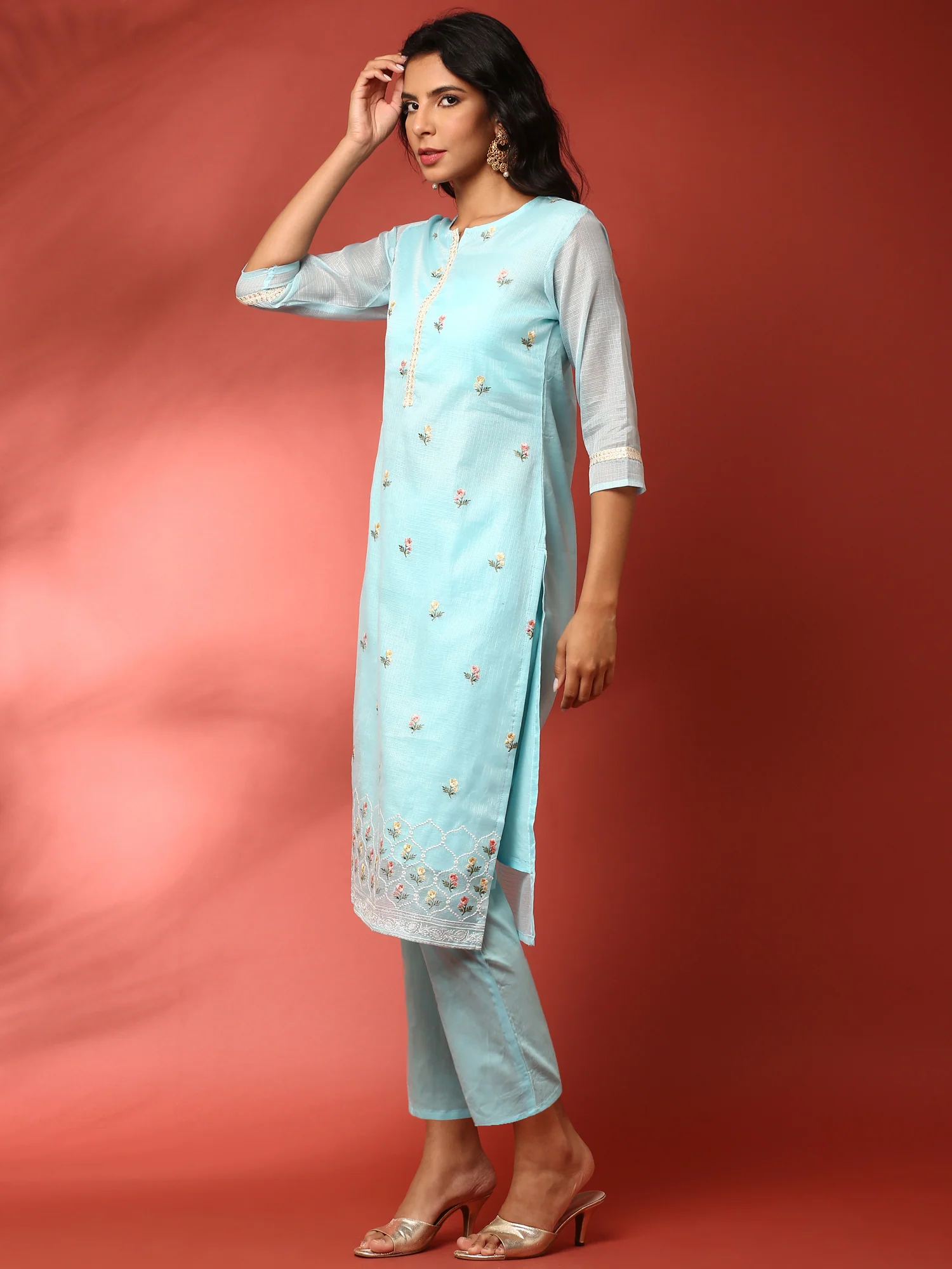 Ferozi Kota doriya Resham thread work three piece suit set - Image 2