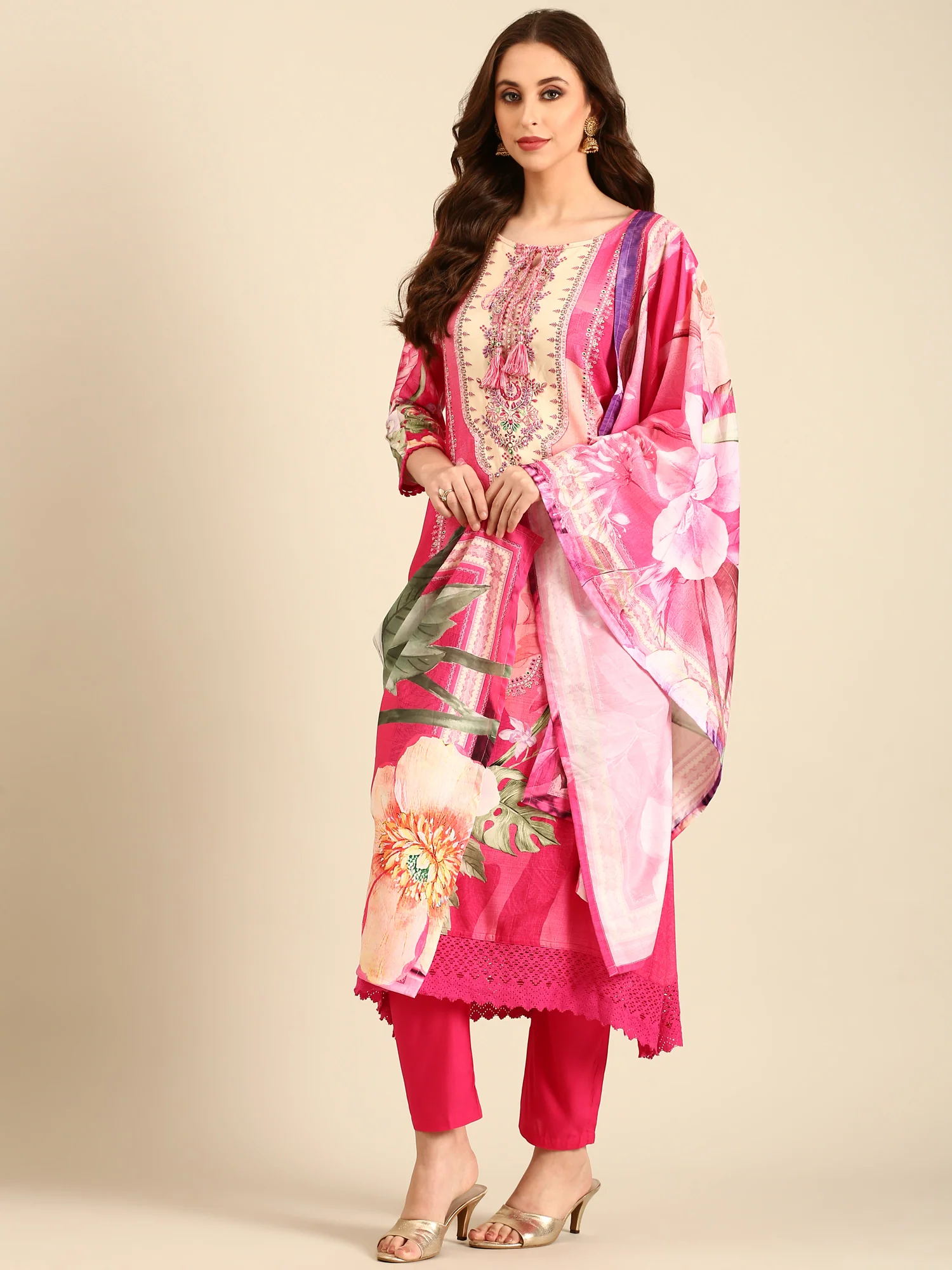 Floral printed three piece suit set with sequins embroidery - Image 5