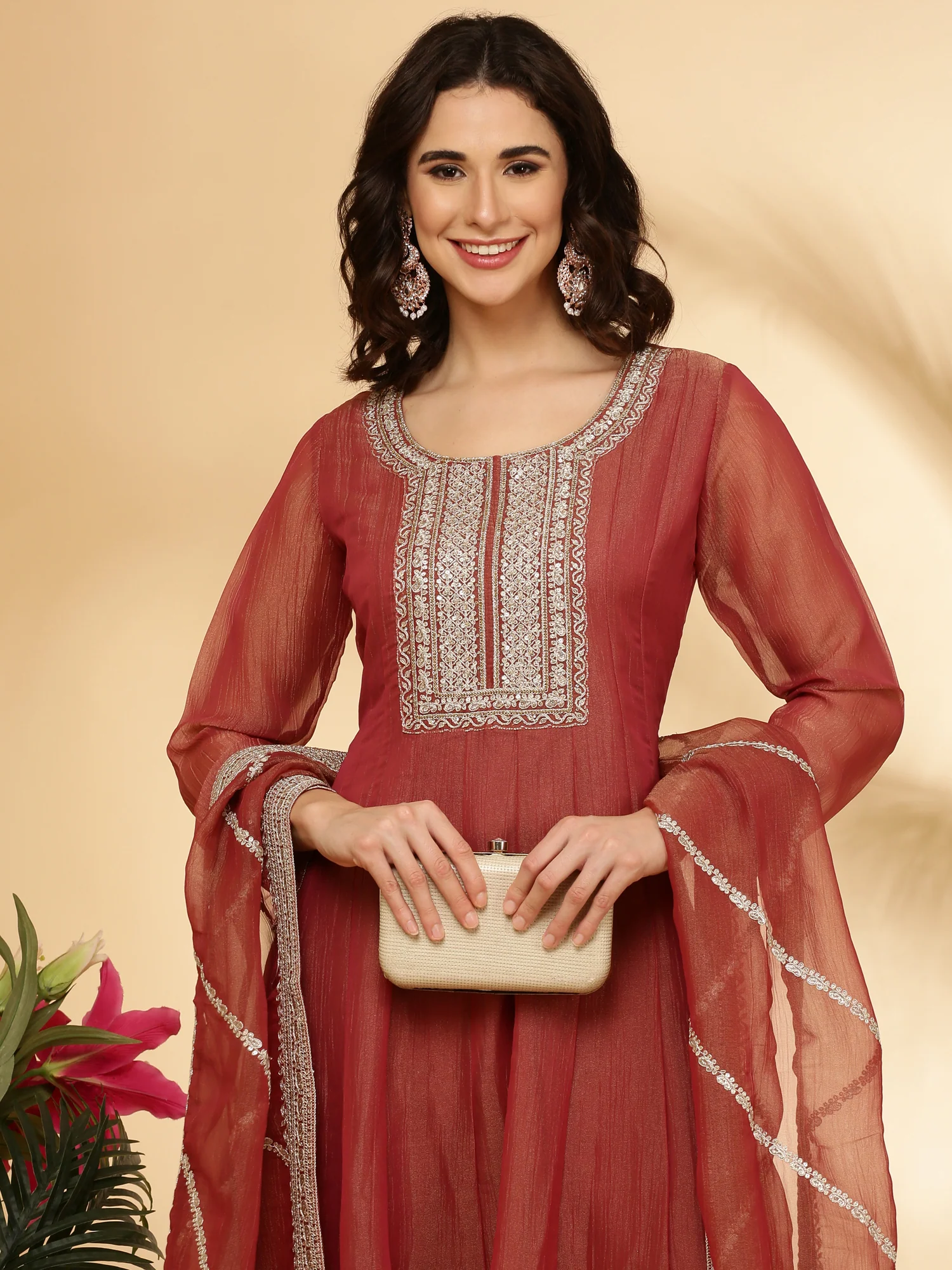 Gajari Tissue Three Piece Set - Image 6