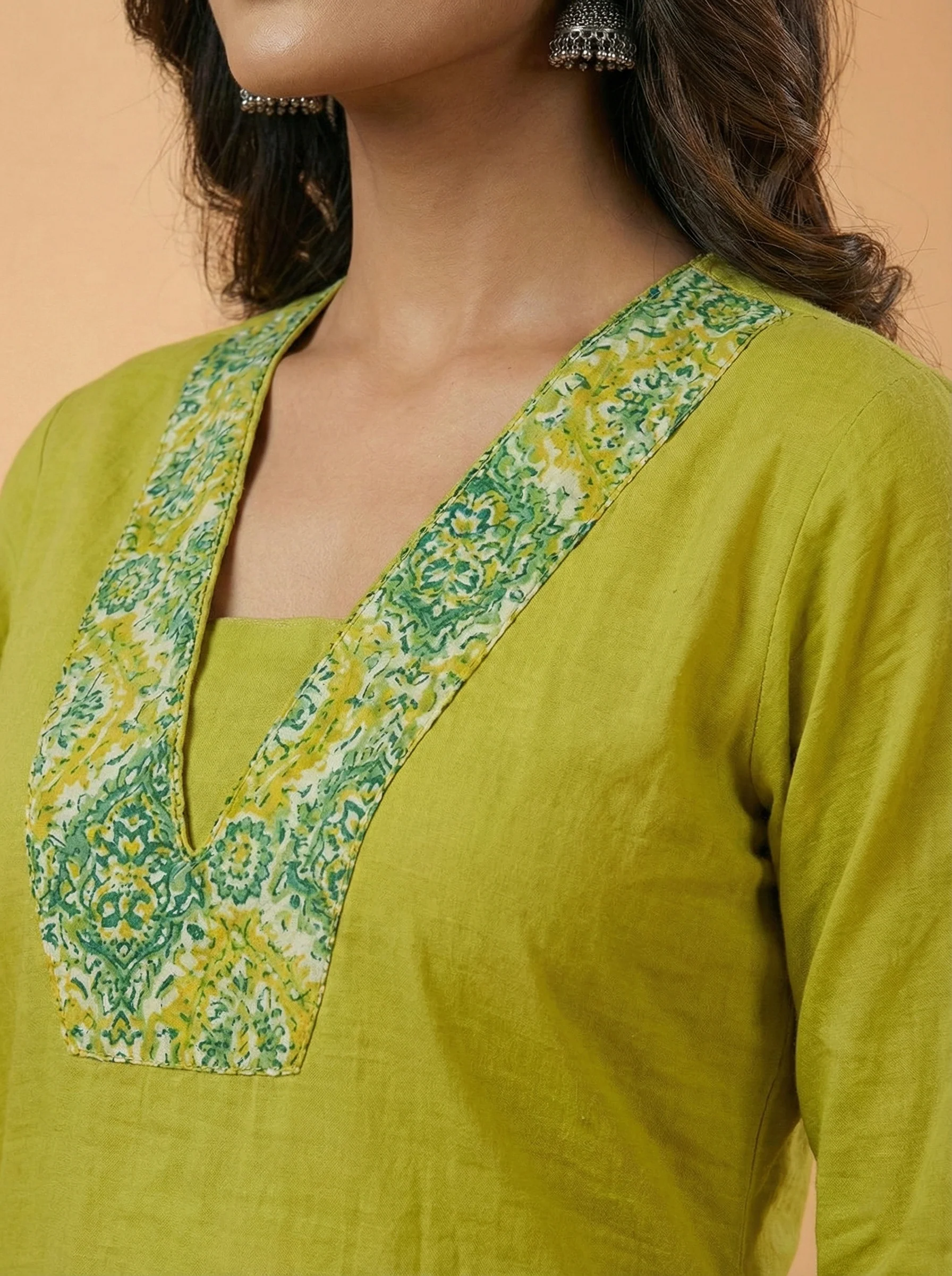 Green Dola Silk Hand Embroidered Two Piece Set - Image 4