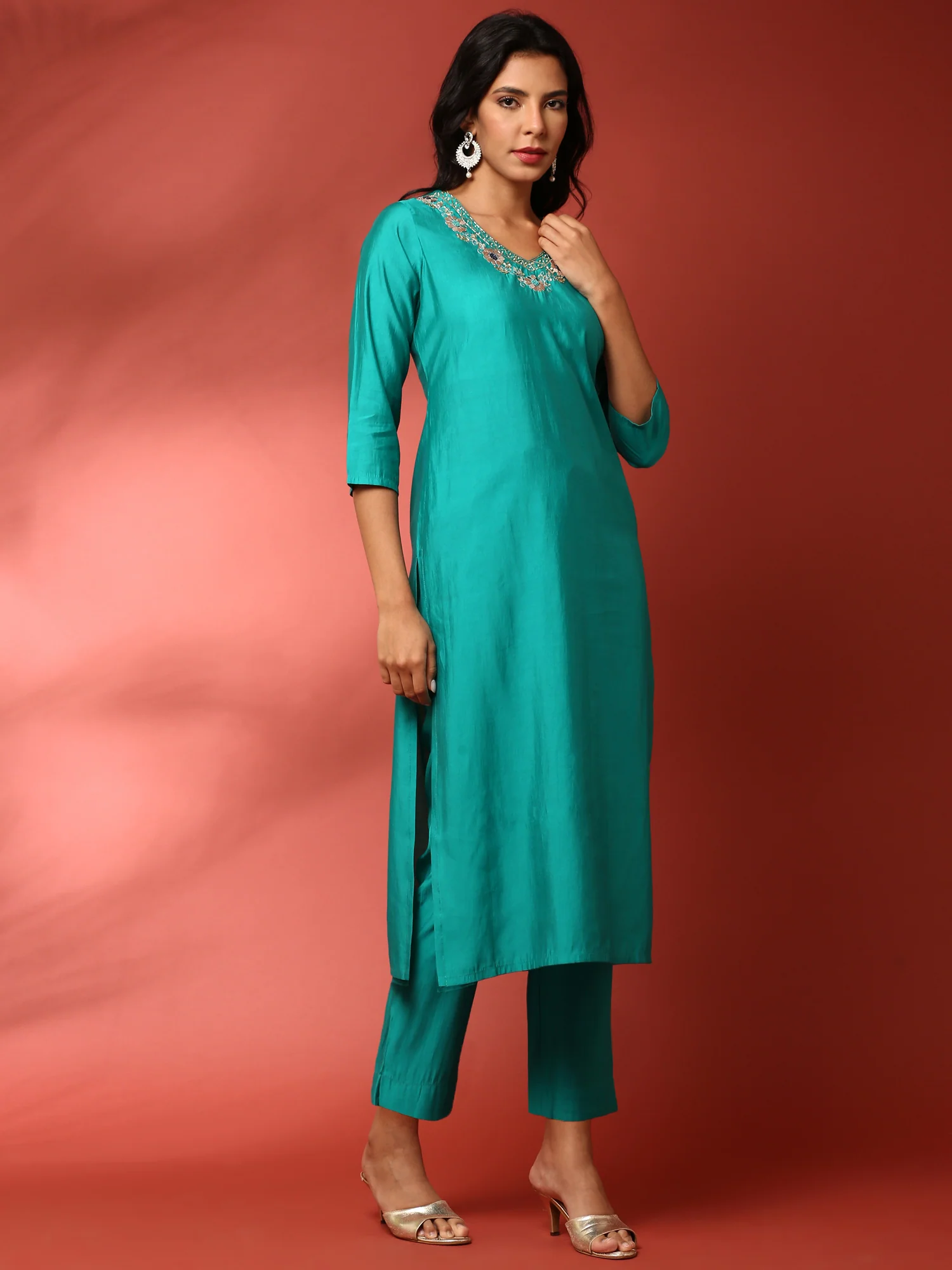 Green muslin embroidered three piece suit set - Image 2