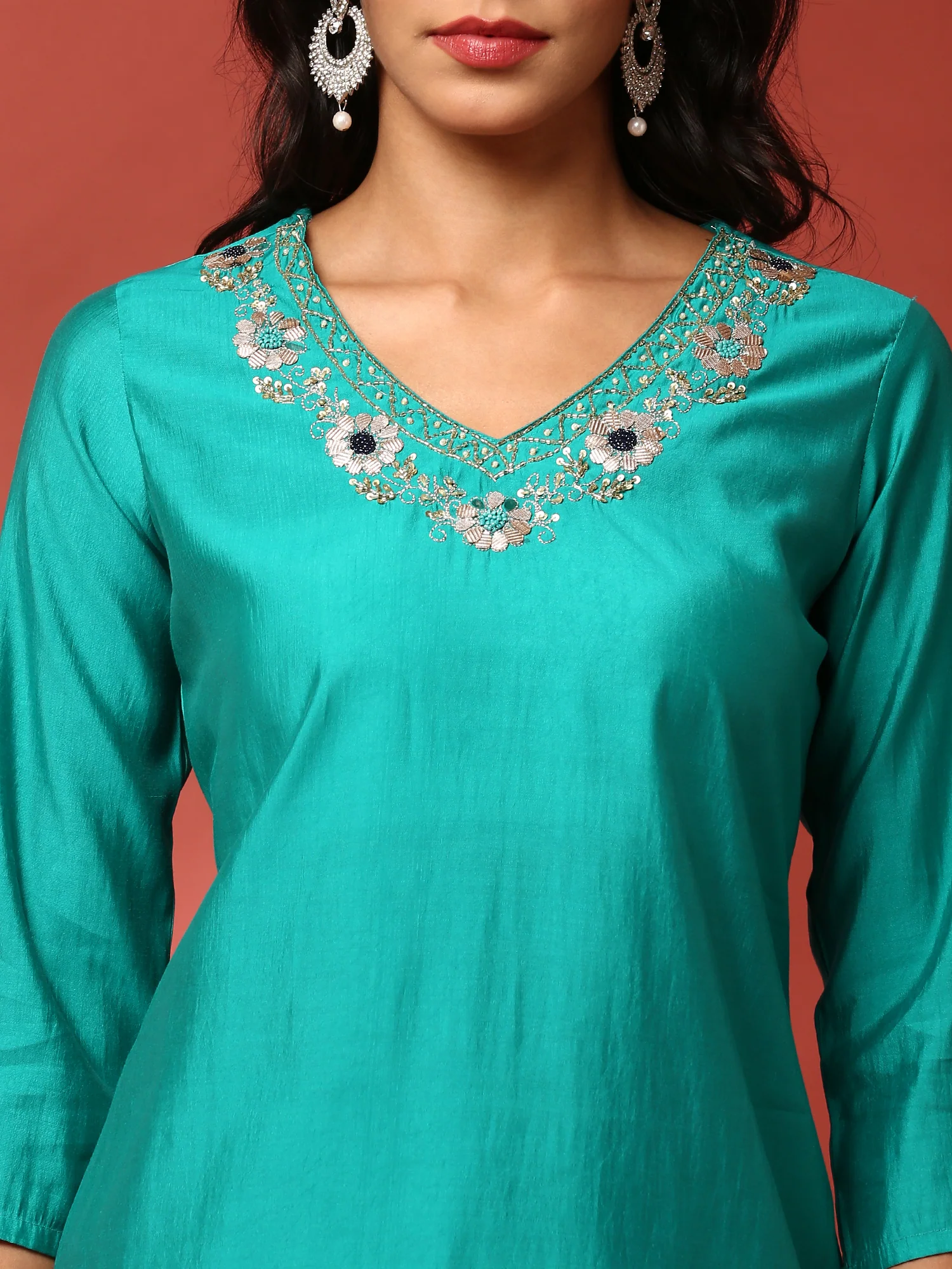Green muslin embroidered three piece suit set - Image 4
