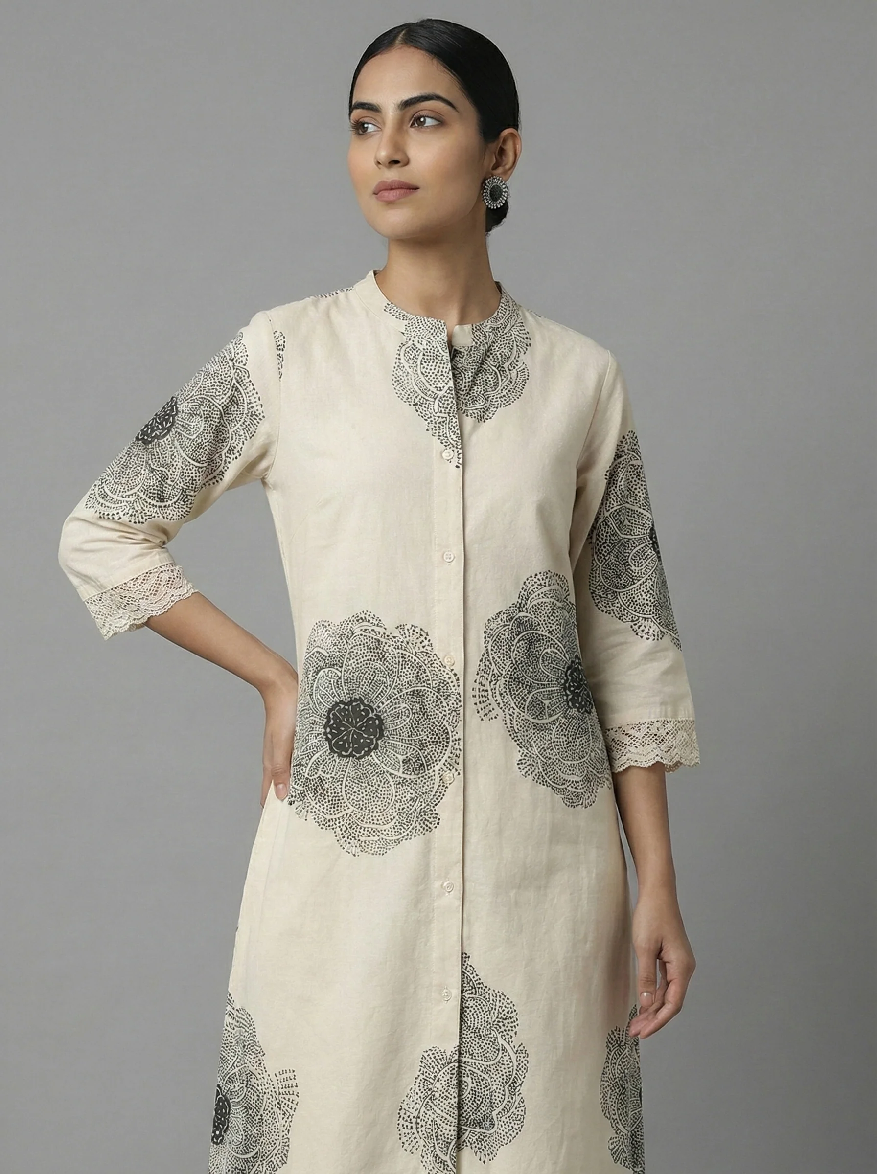 Grey Cotton Floral Digital Print Kurta - Image 2