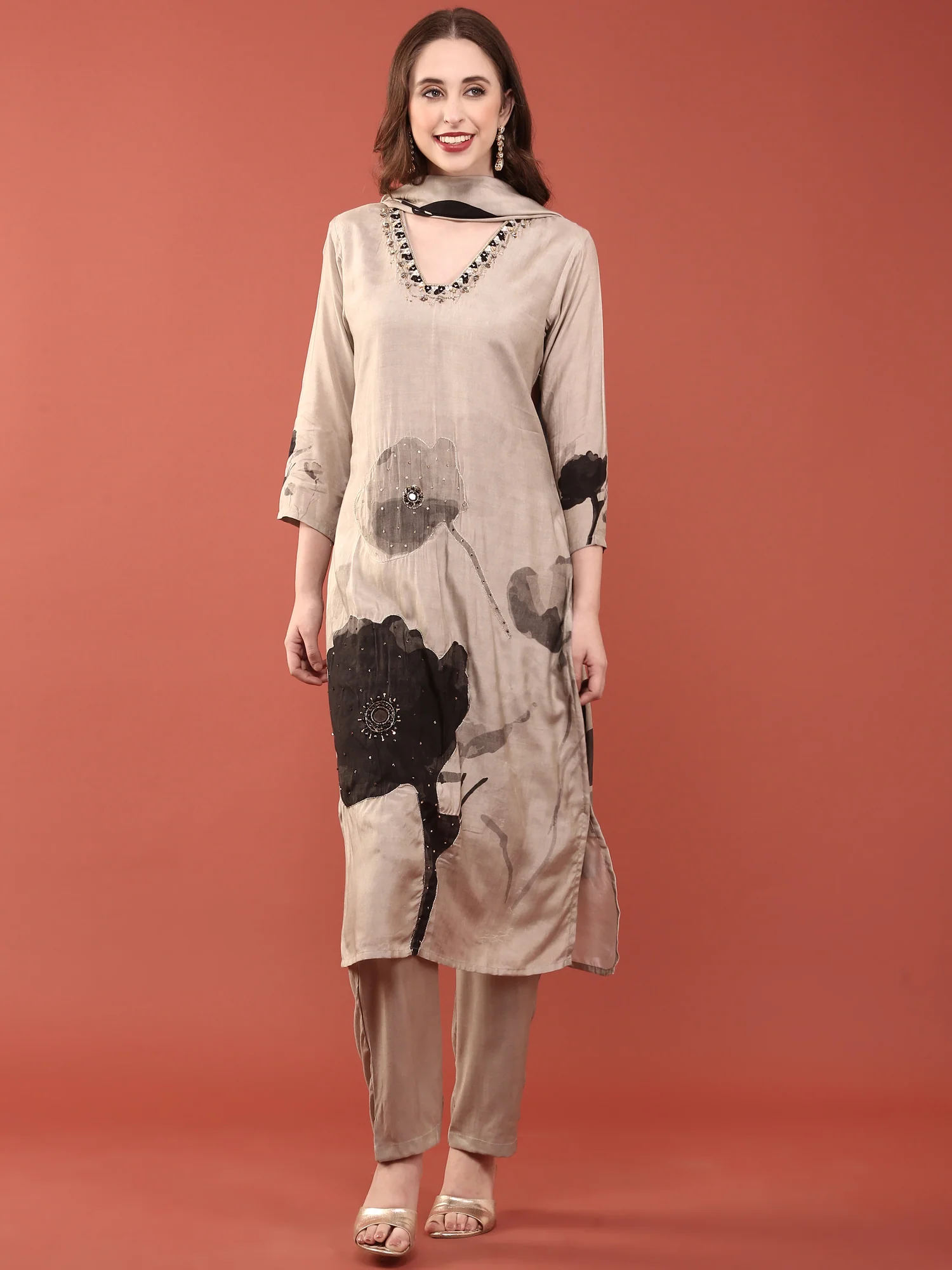 Grey Muslin Digital Print Three Piece Set