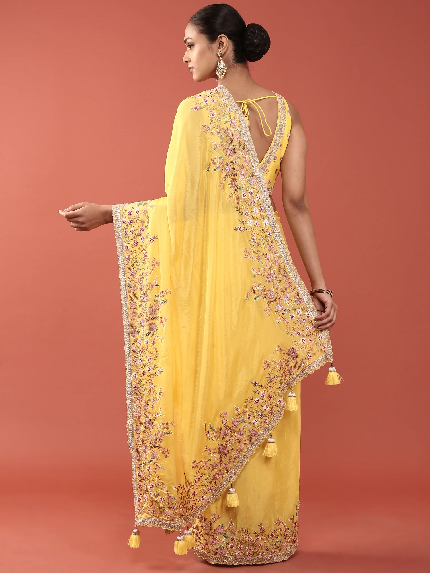 Lemon Crepe Embroidery Saree With Readymade Blouse - Image 3