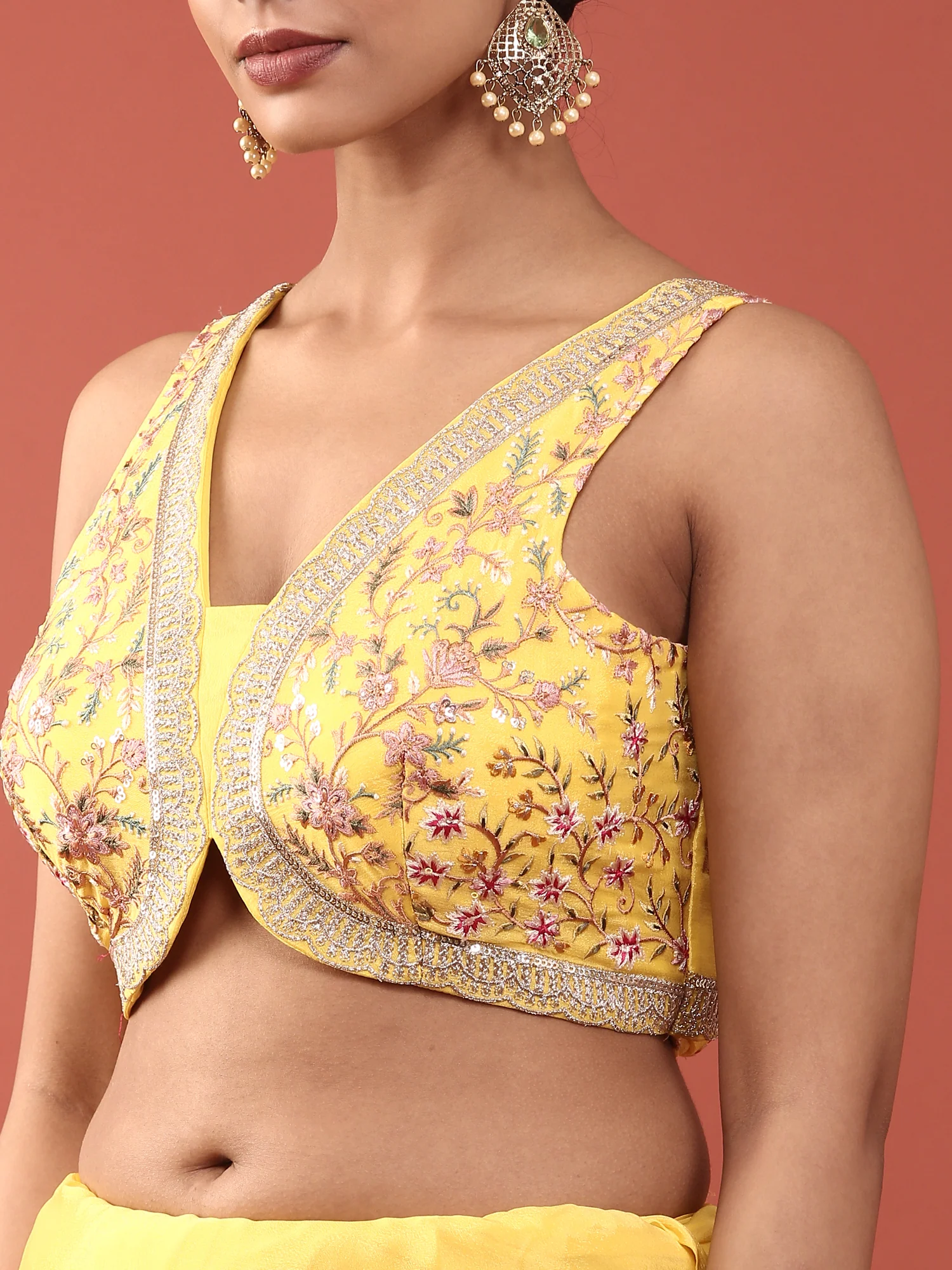 Lemon Crepe Embroidery Saree With Readymade Blouse - Image 5