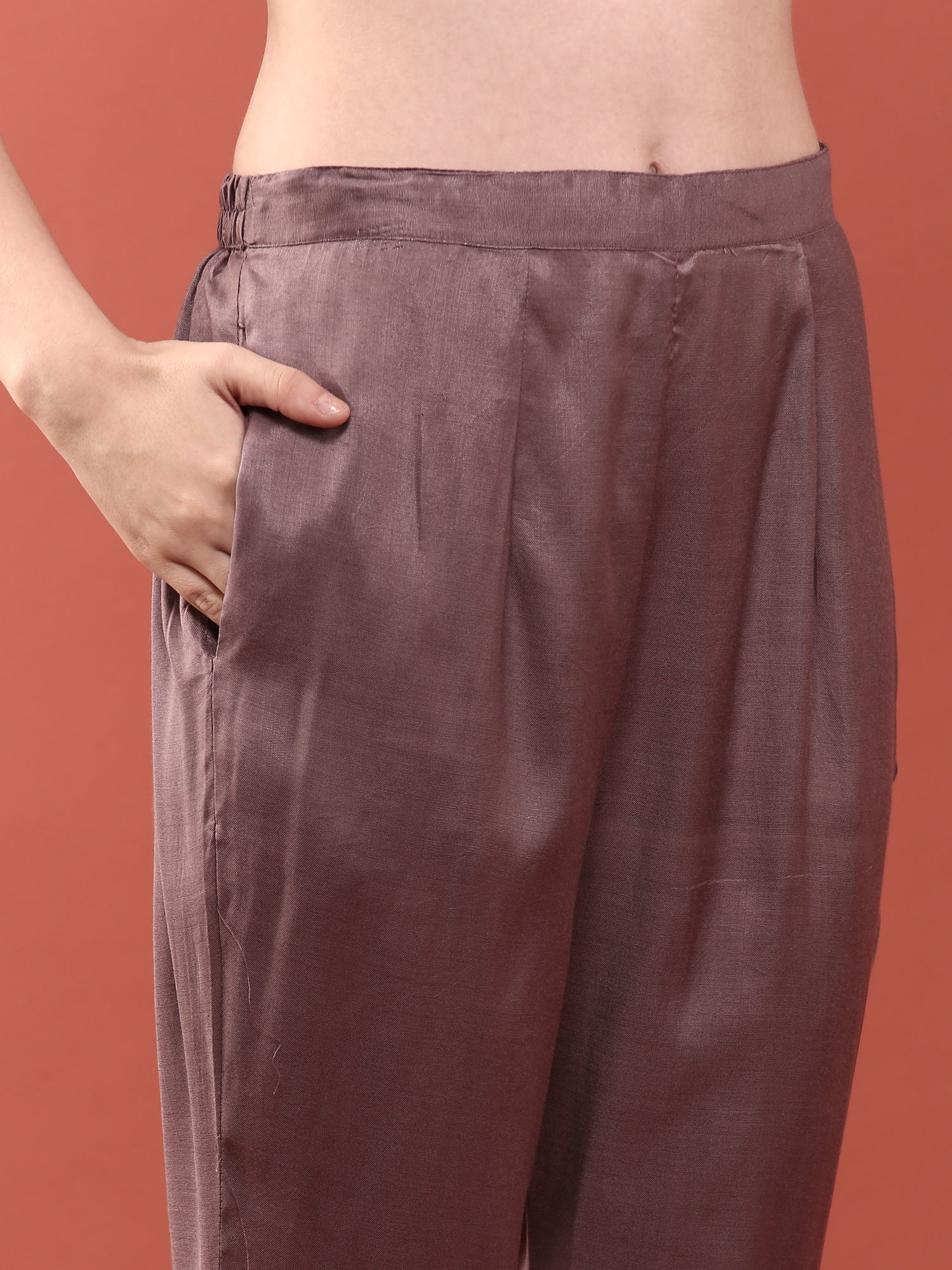Lilac Chinnon Three Piece Set - Image 6