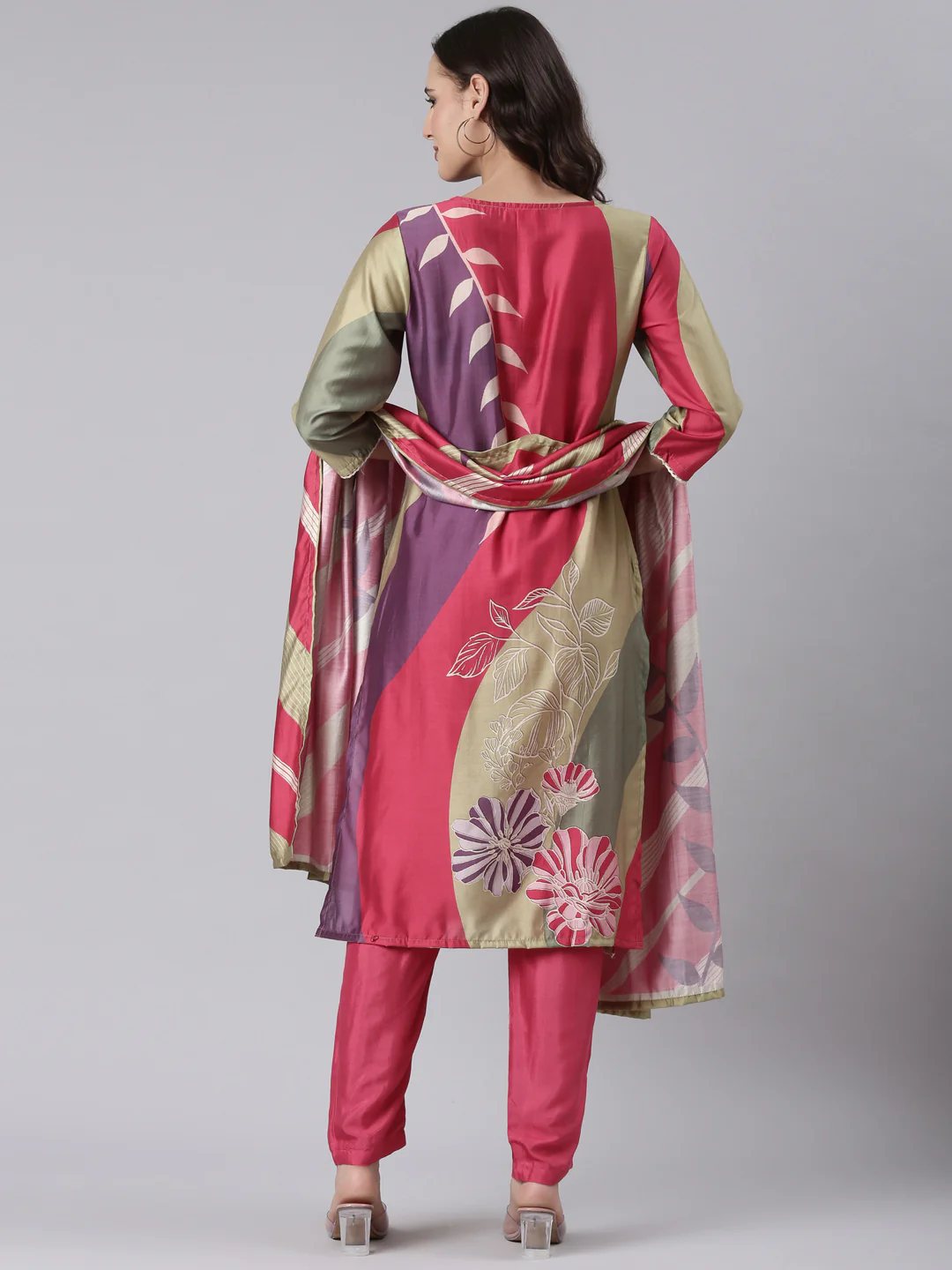 Magenta Dola Silk Embroidered With Work Three Piece Set - Image 3