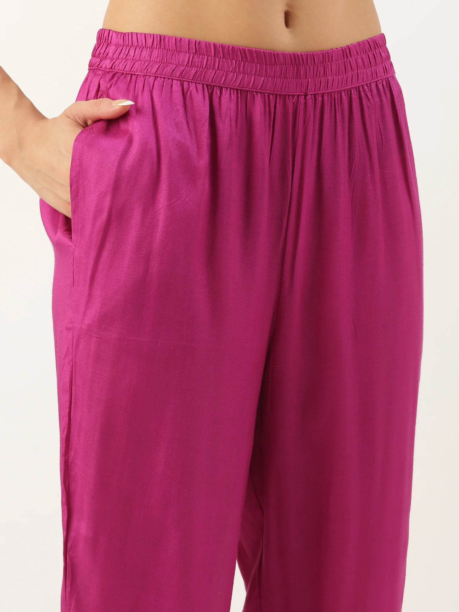 Magenta Muslin Bandhani Printed Three Piece Suit Set - Image 7
