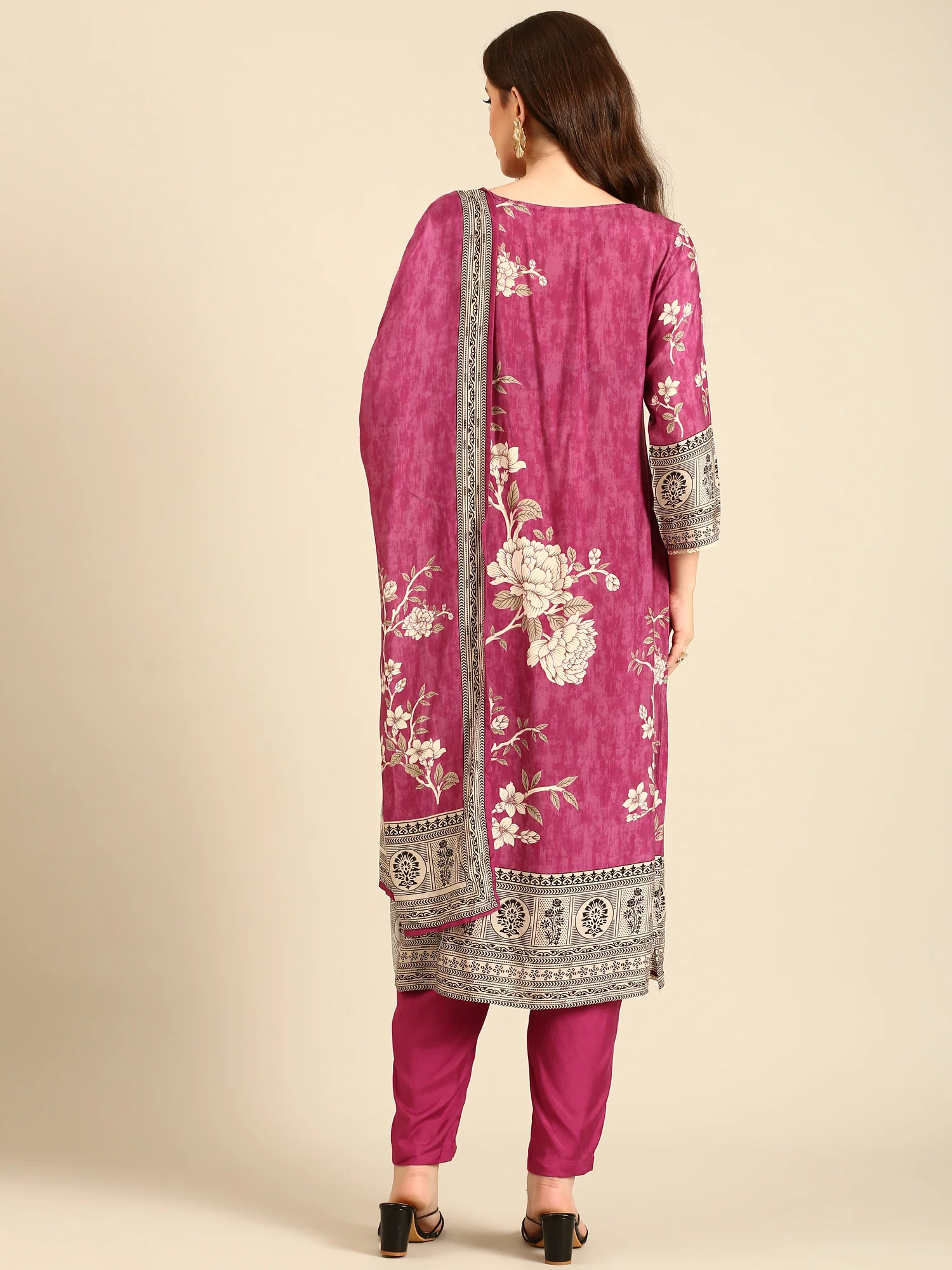 Magenta Muslin fabric three piece suit set - Image 3