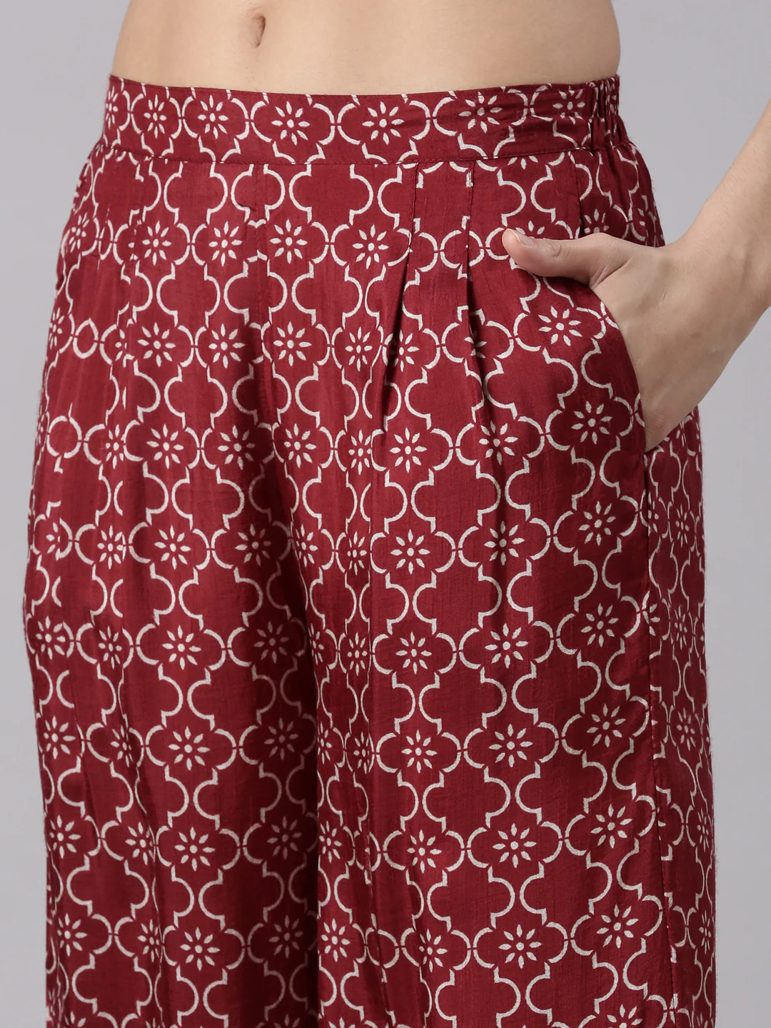 Maroon Muslin Printed Three Piece Set - Image 6