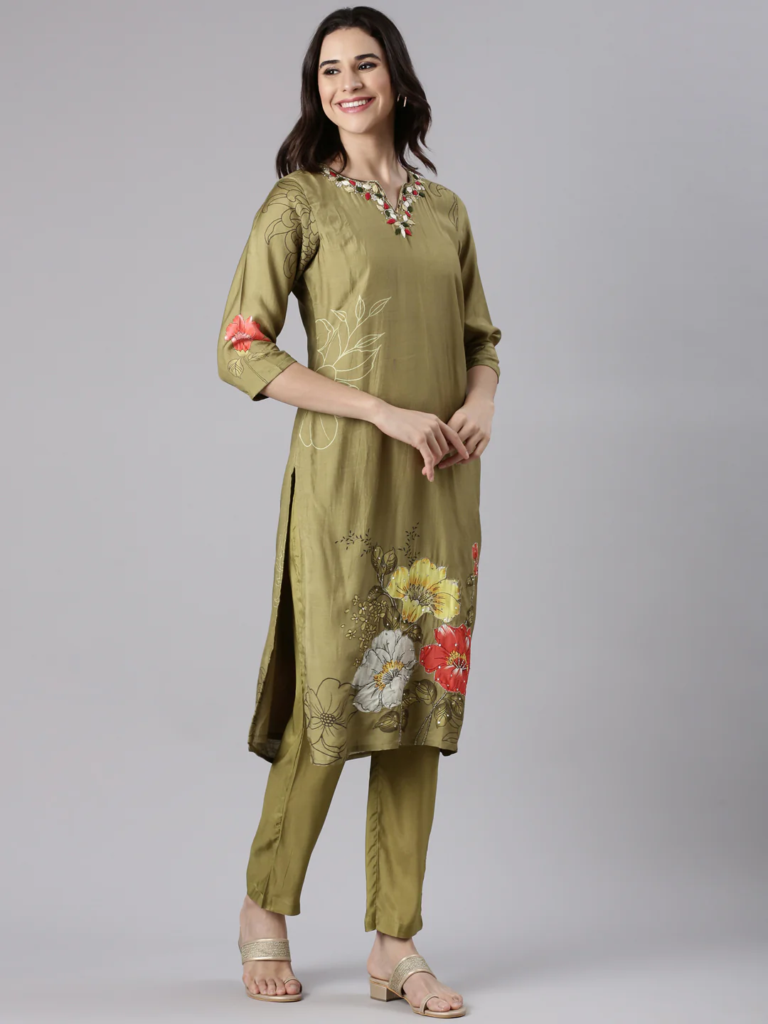 Mehadi Green Muslin Digital Print Three Piece Set - Image 2
