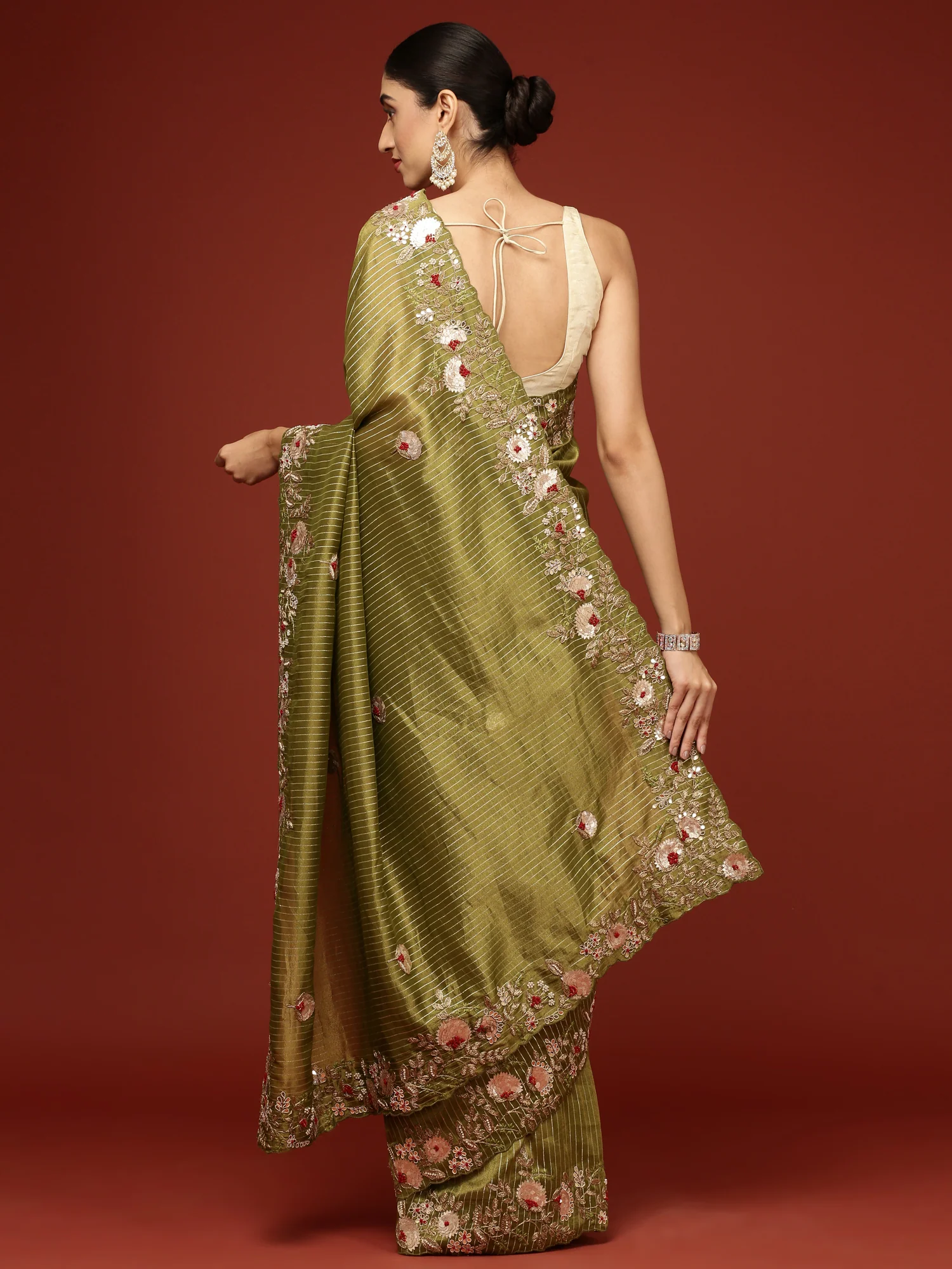 Mehandi Green Tissue Hand Embroidery Saree - Image 3