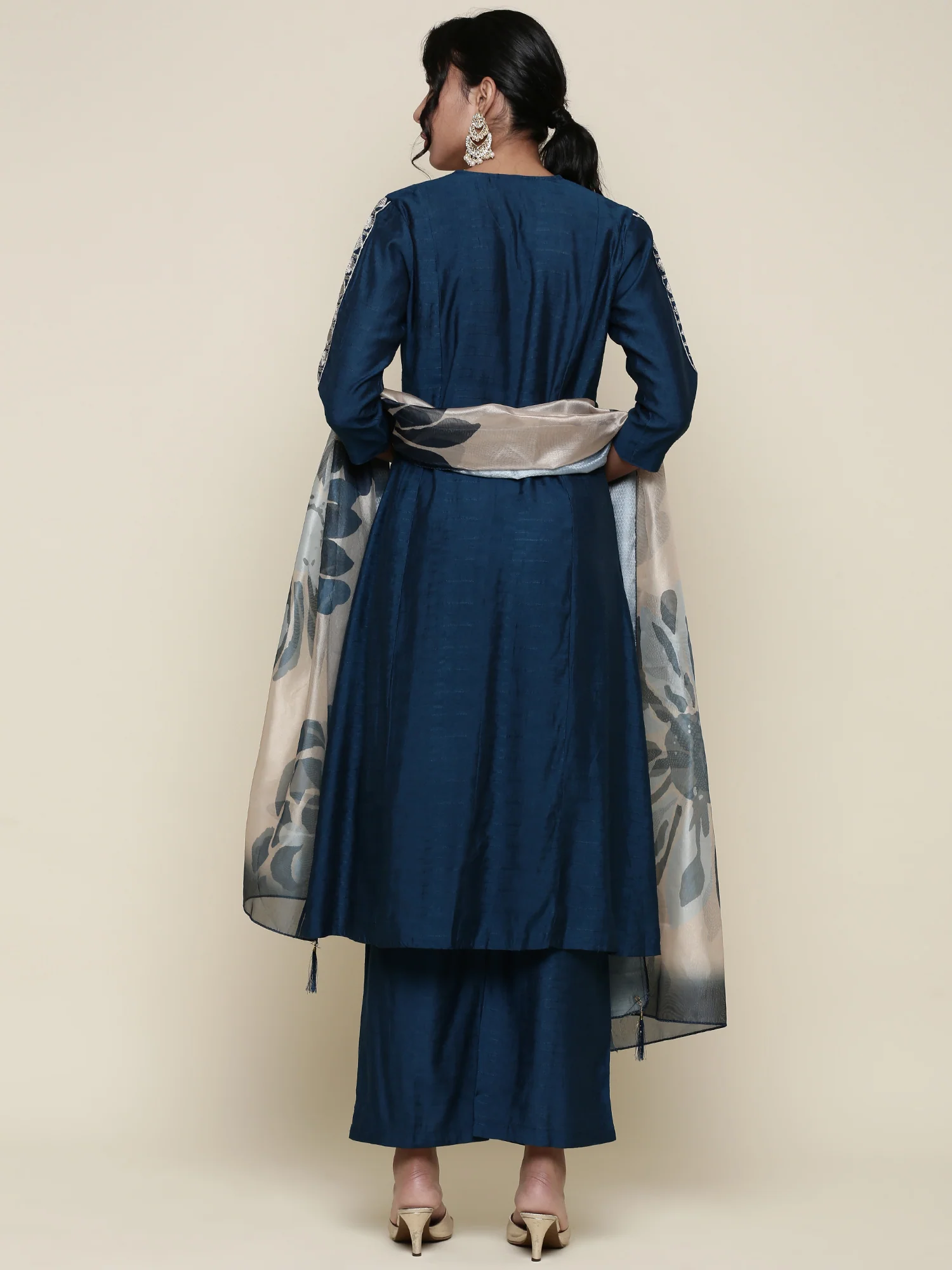 Muslin Midnight Blue embroidered Three piece suit set - Image 3