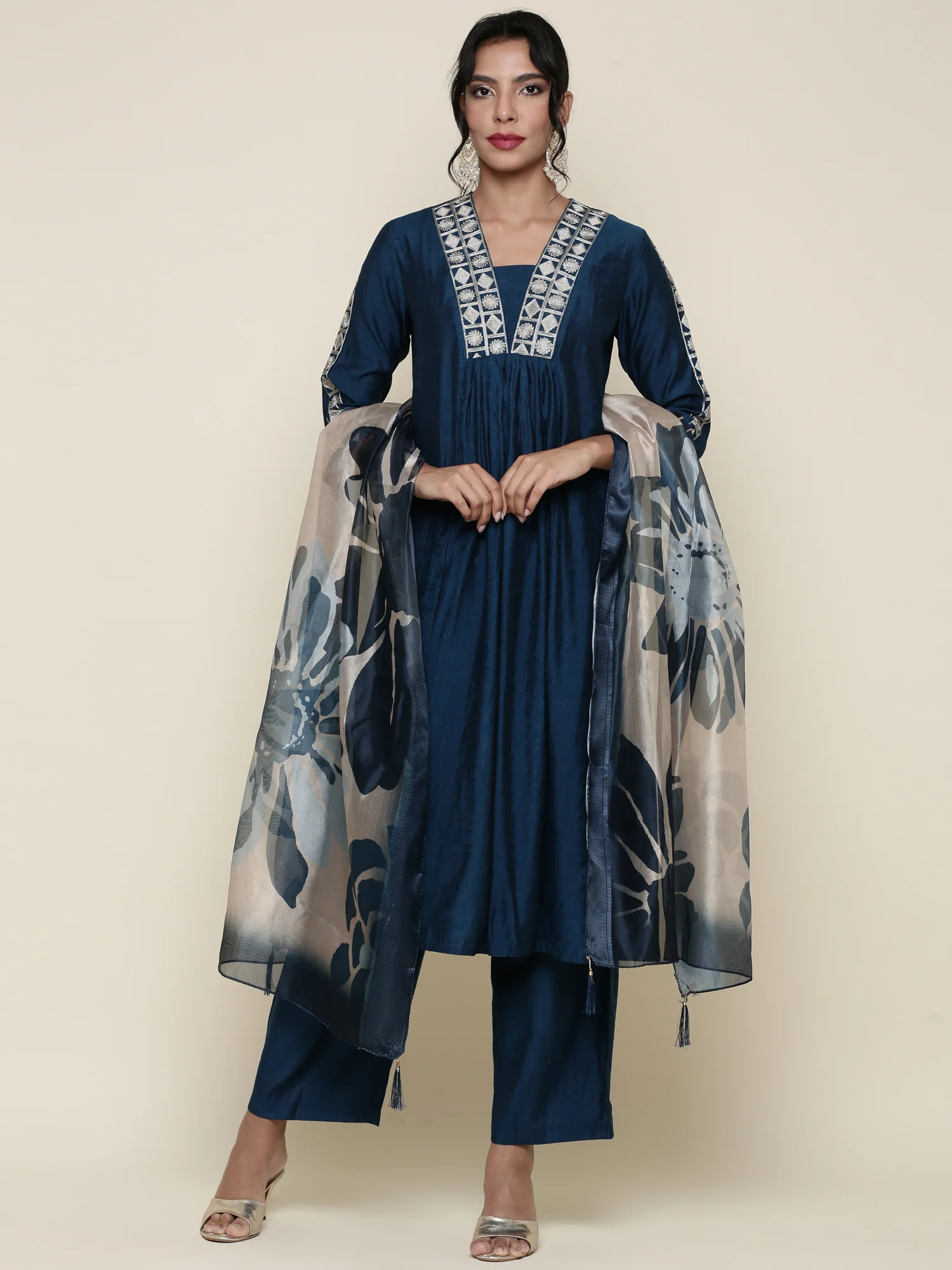 Muslin Midnight Blue embroidered Three piece suit set - Image 5