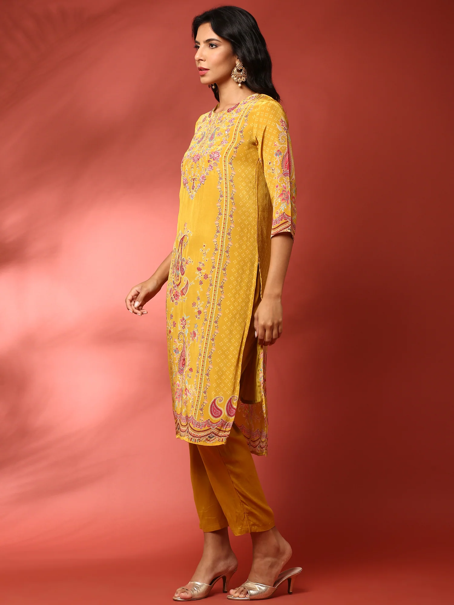 Mustard crepe embroided digital prited three piece suit set - Image 3