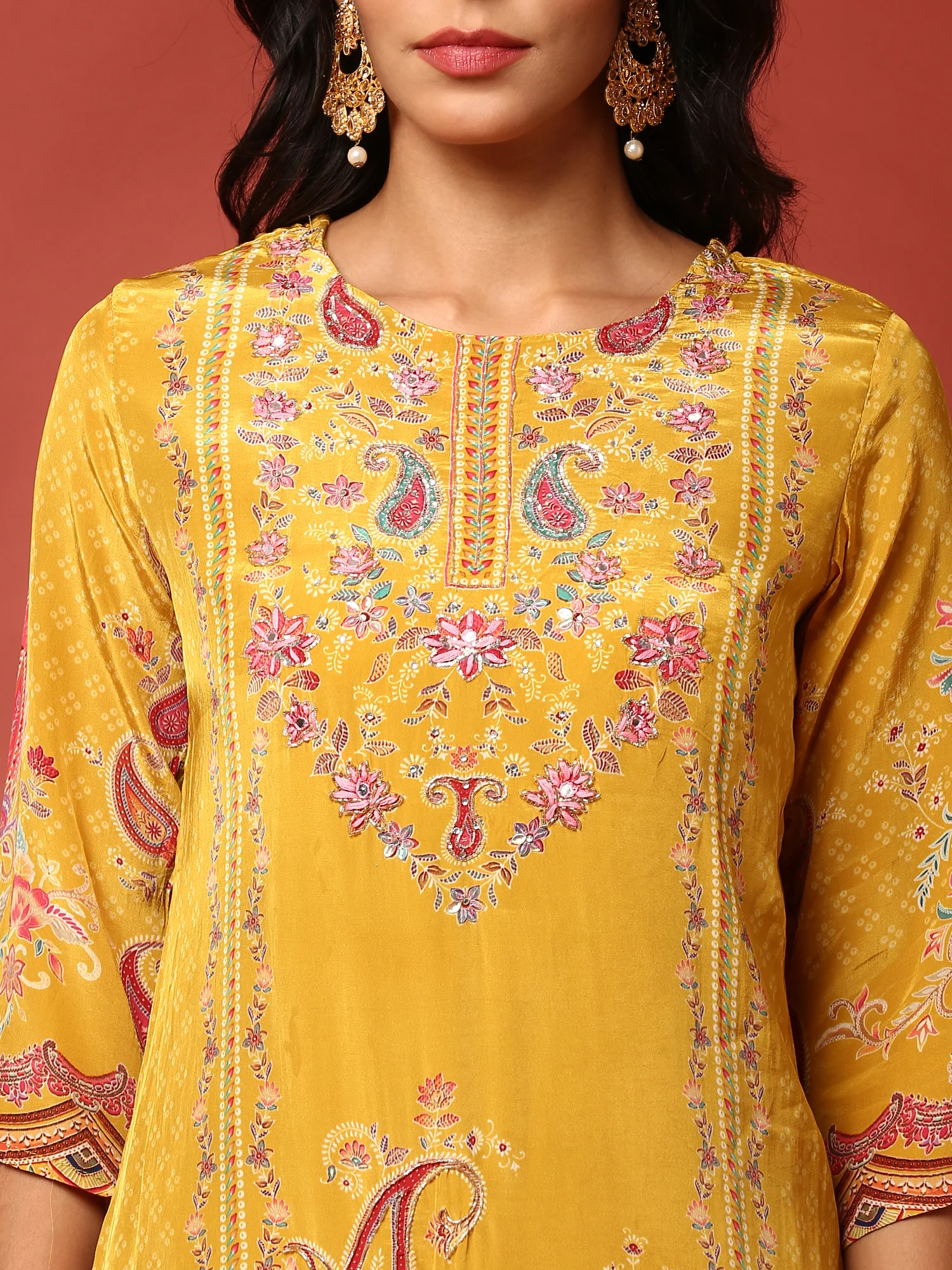 Mustard crepe embroided digital prited three piece suit set - Image 5