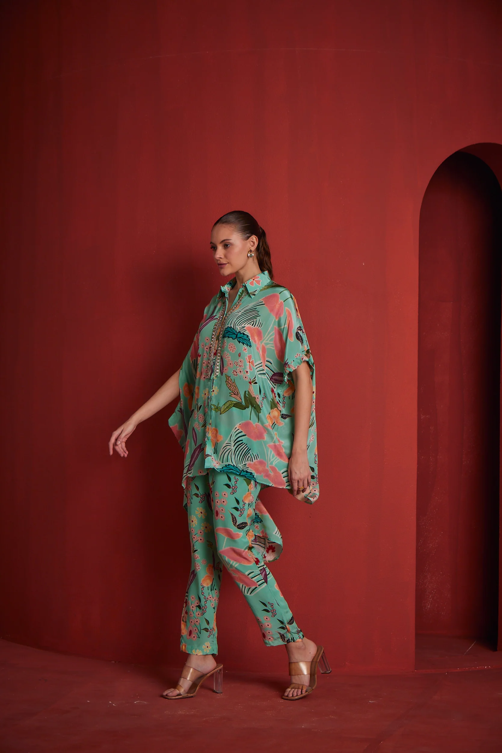 Neeeru's Womens Sea Green Crepe Fabric Co-Ords Set - Image 2