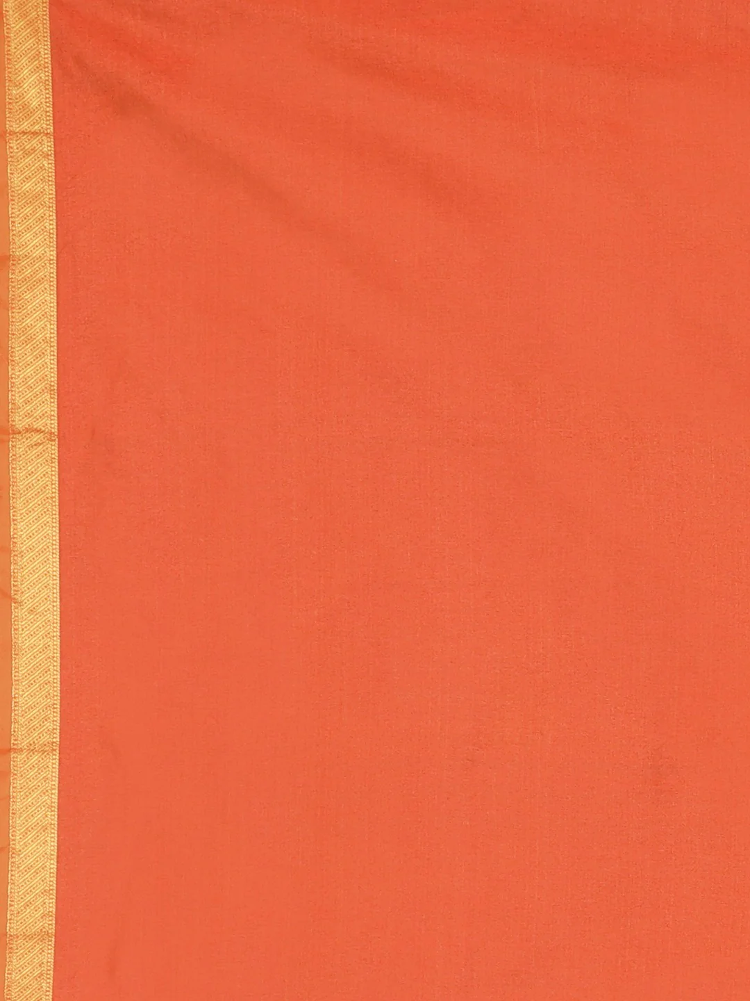 Neerus Amber Textured Saree With Blouse - Image 6