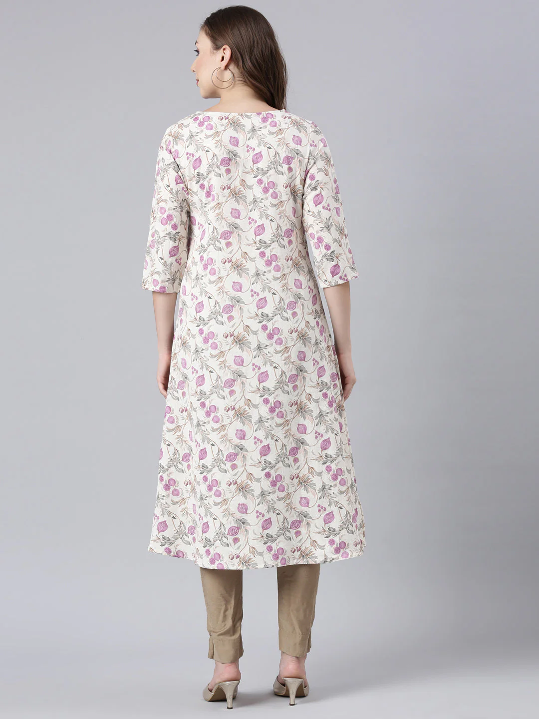 Neerus Beige Panelled Straight Floral Kurta - Image 4