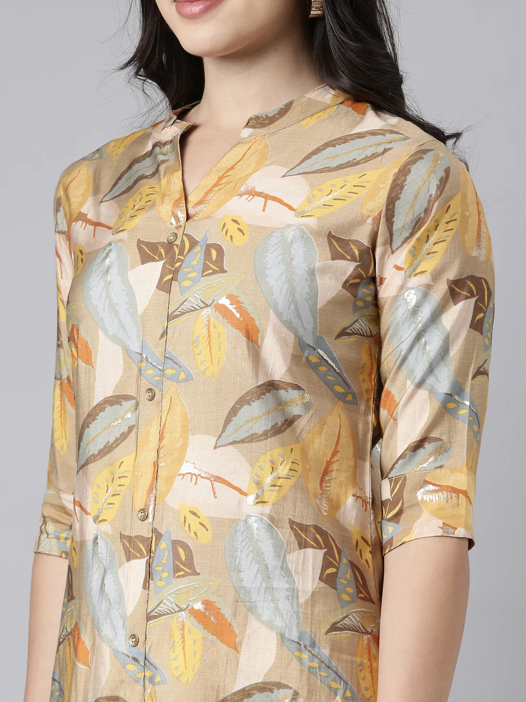 Neerus Beige Regular Straight Floral Kurta - Image 4