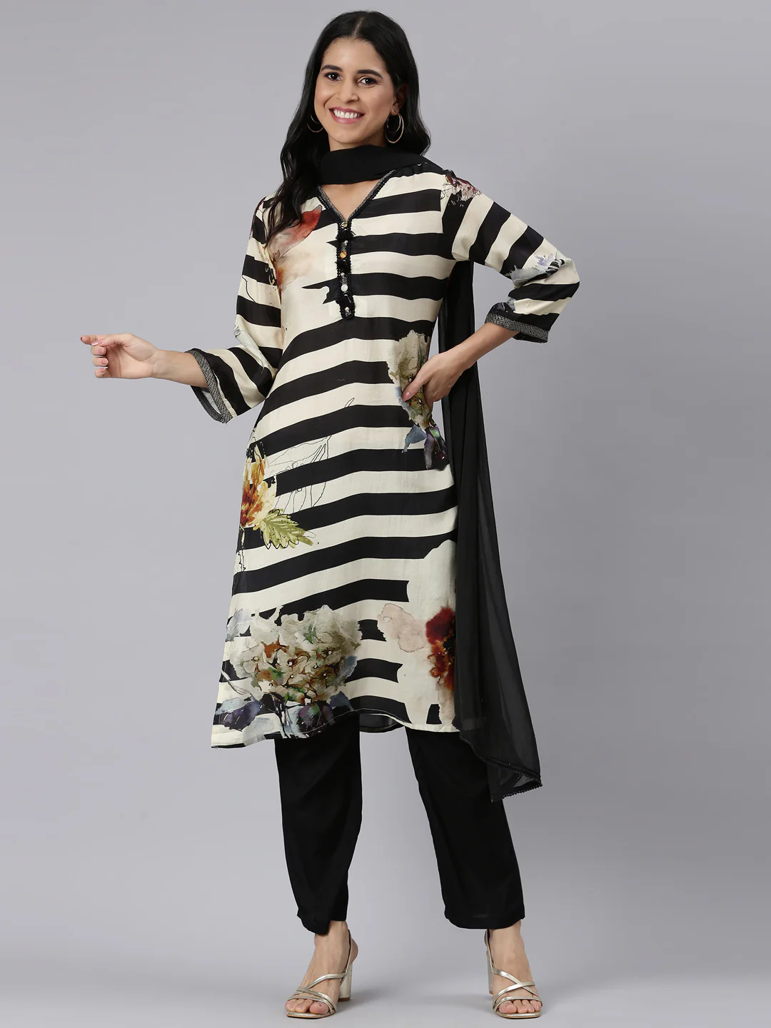 Neerus Beige Regular Straight Printed Kurta and Trousers With Dupatta - Image 5