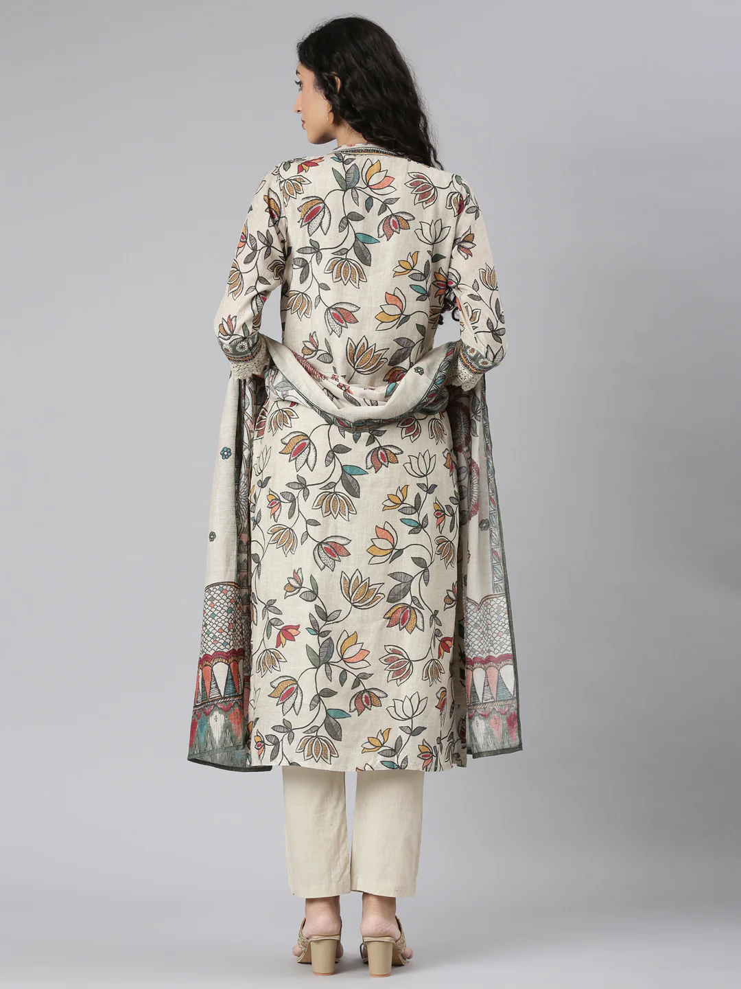 Neerus Beige Straight Casual Floral Kurta and Trouser with Dupatta - Image 4