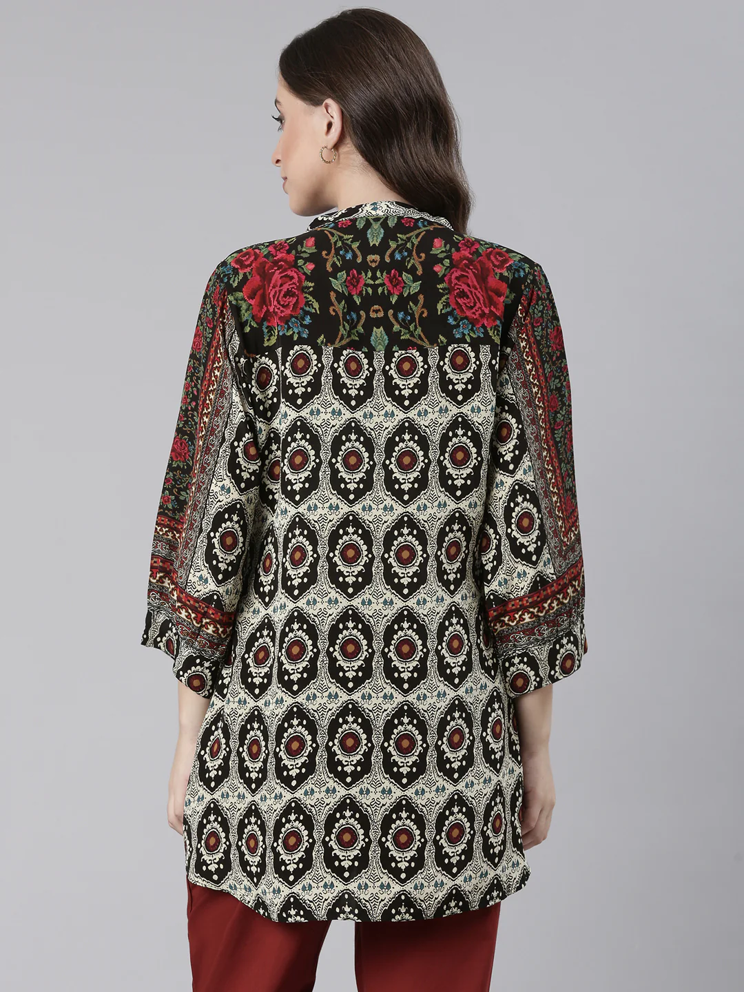 Neerus Black Curved Floral Casual Kurti - Image 4