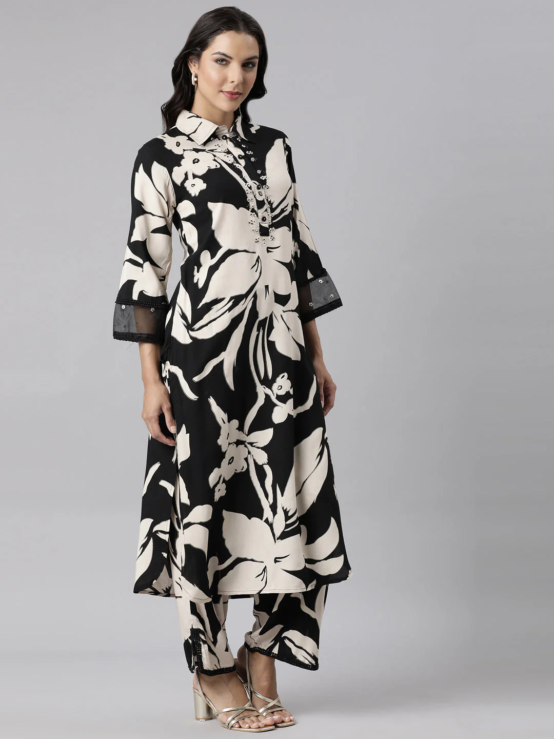 Neerus Black Panelled Straight Printed Kurta And Palazzos - Image 3
