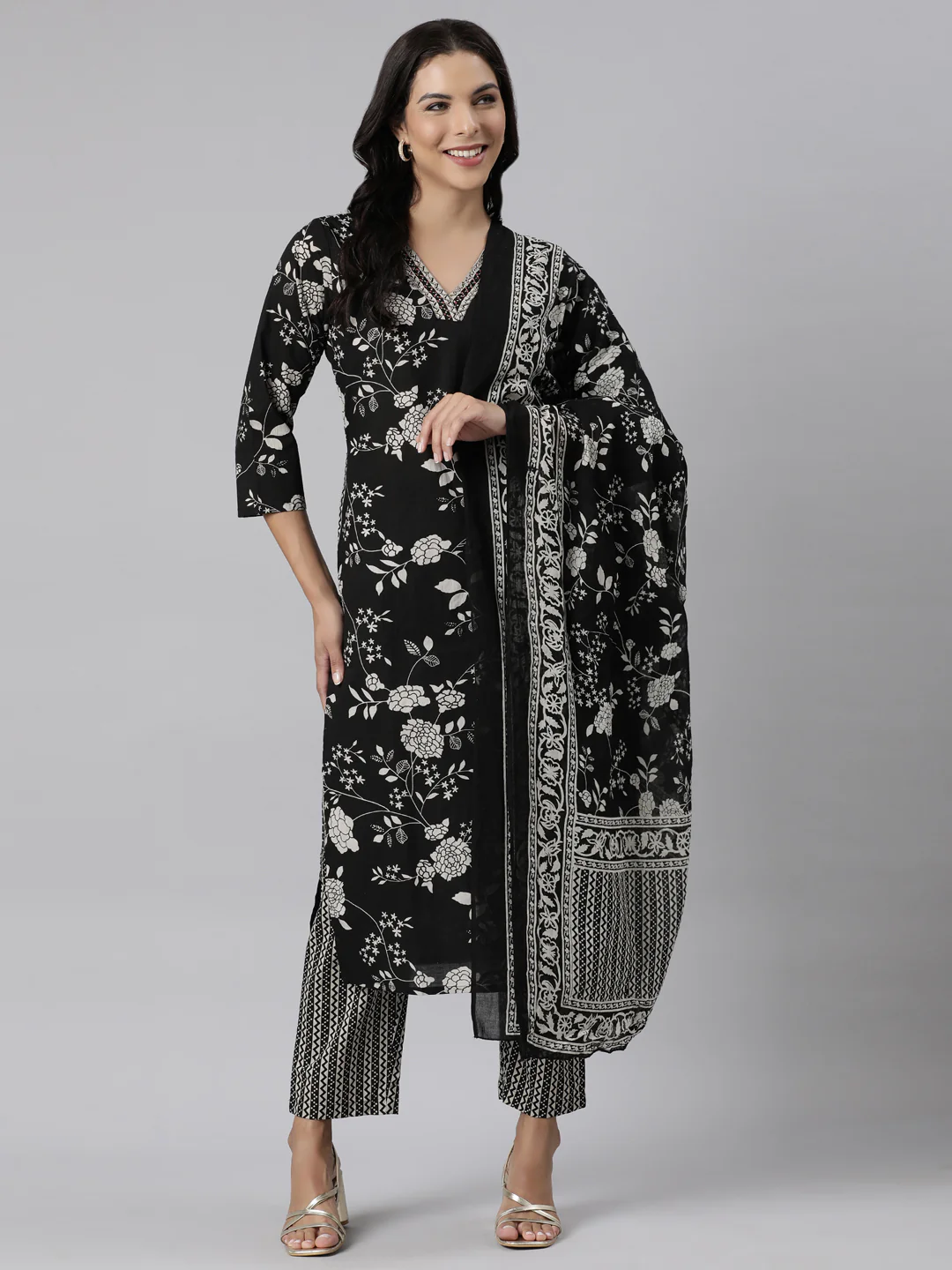 Neerus Black Panelled Straight Printed Kurta And Trousers With Dupatta - Image 6