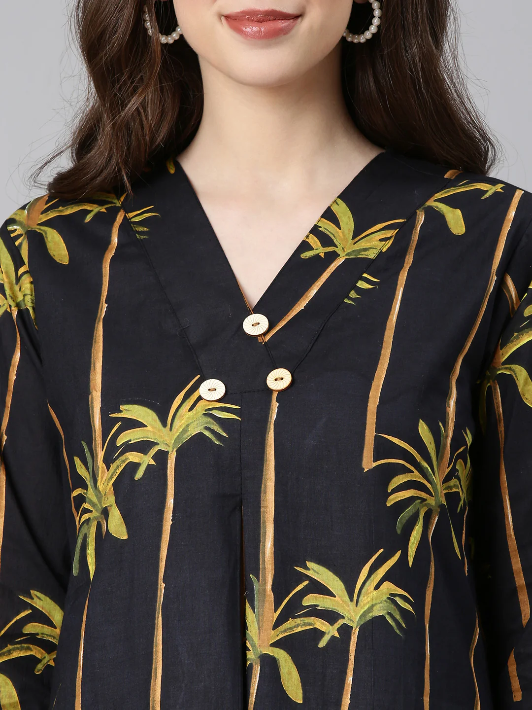 Neerus Black Printed Straight Kurta and Trousers - Image 4