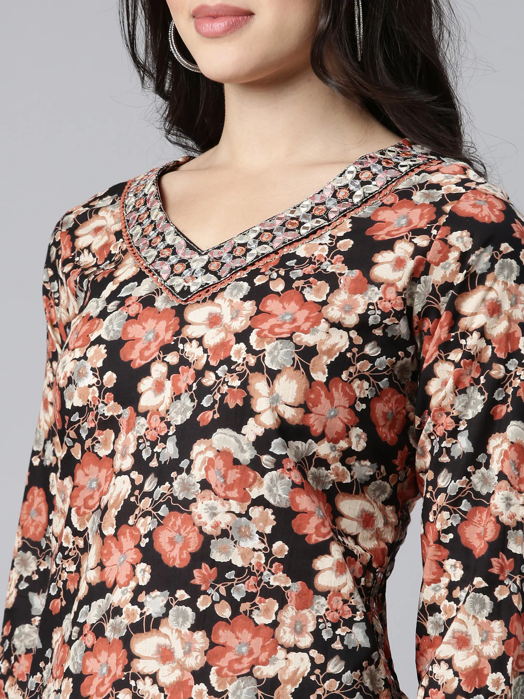 Neerus Black Regular Straight Floral Kurta And Salwar With Dupatta - Image 4