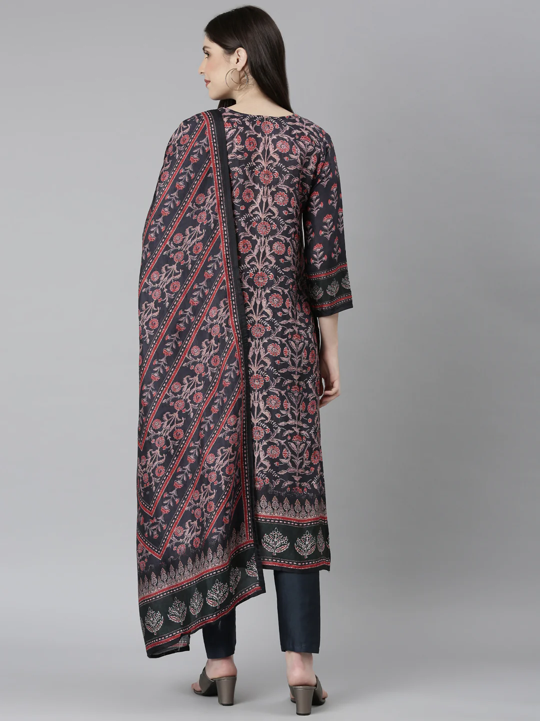 Neerus Black Regular Straight Floral Kurta And Trousers With Dupatta - Image 3