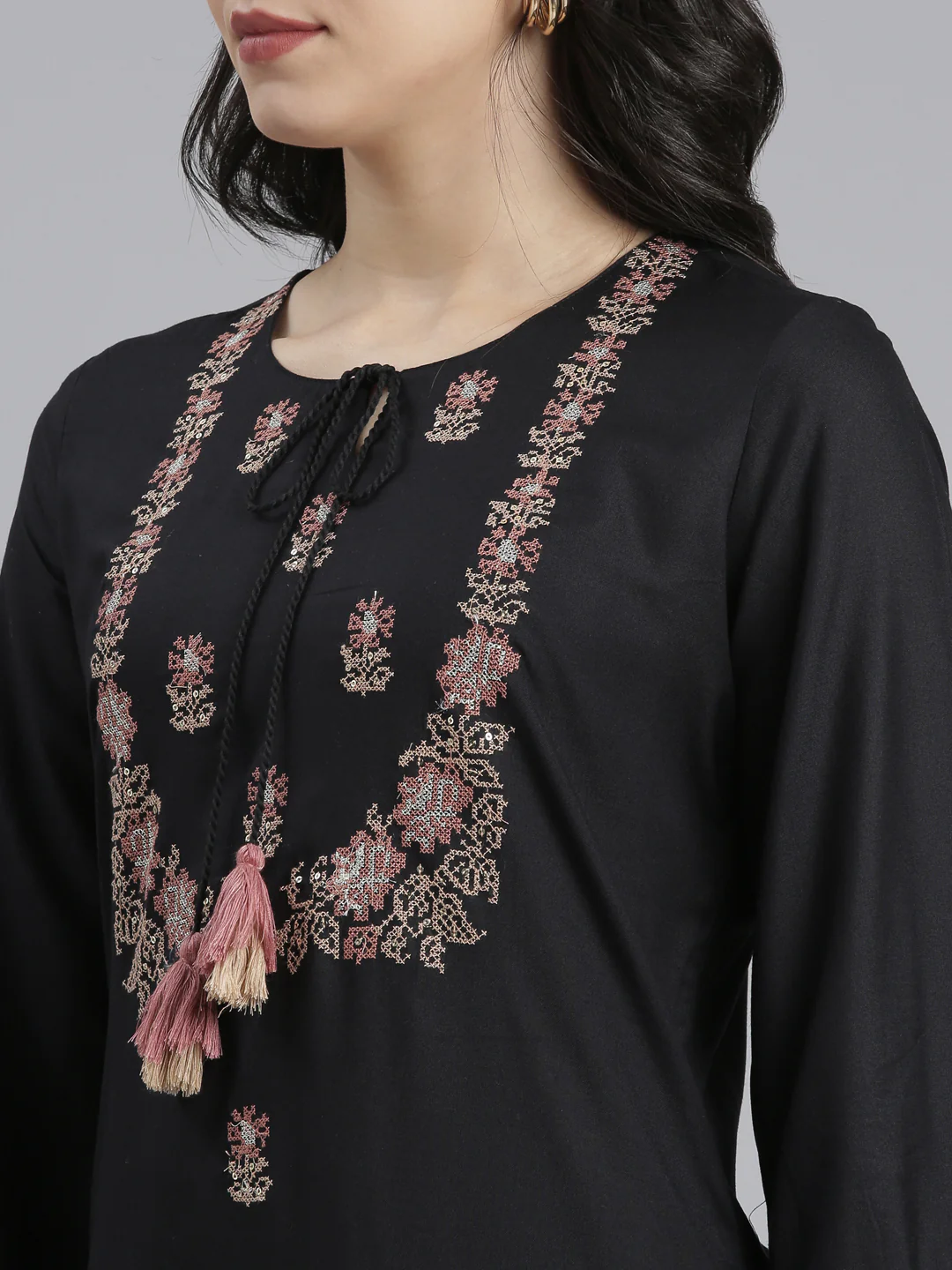 Neerus Black Regular Straight Floral Kurta - Image 5