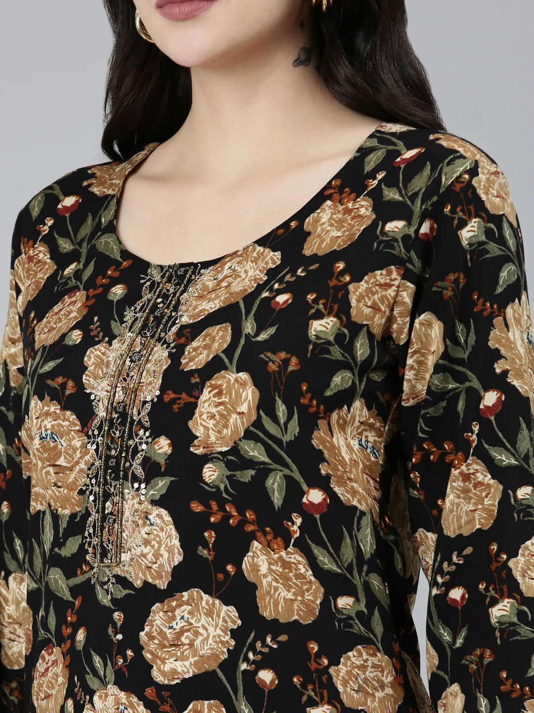 Neerus Black Regular Straight Floral Kurta - Image 5