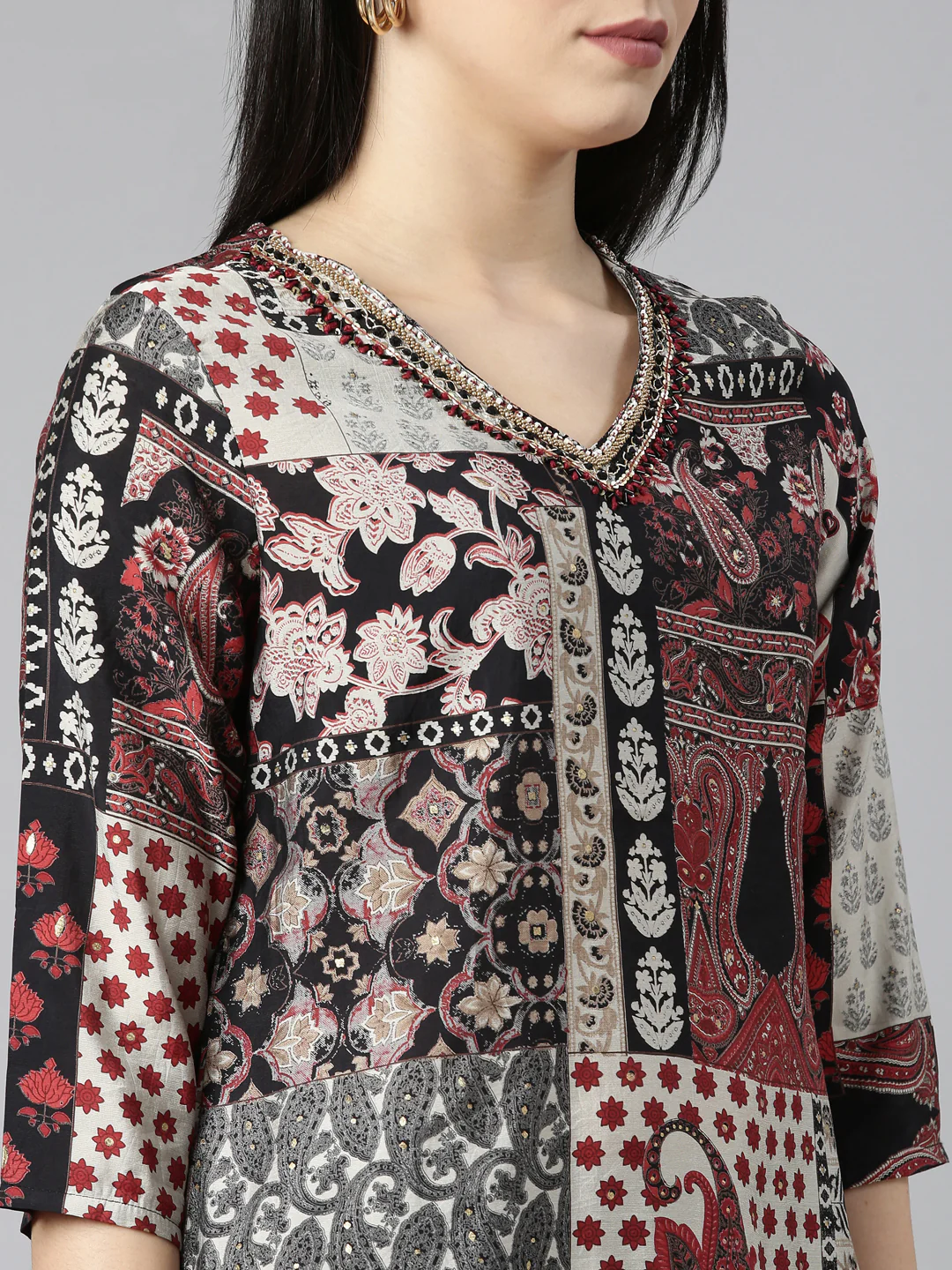 Neerus Black Regular Straight Paisley Kurta And Trousers With Dupatta - Image 4
