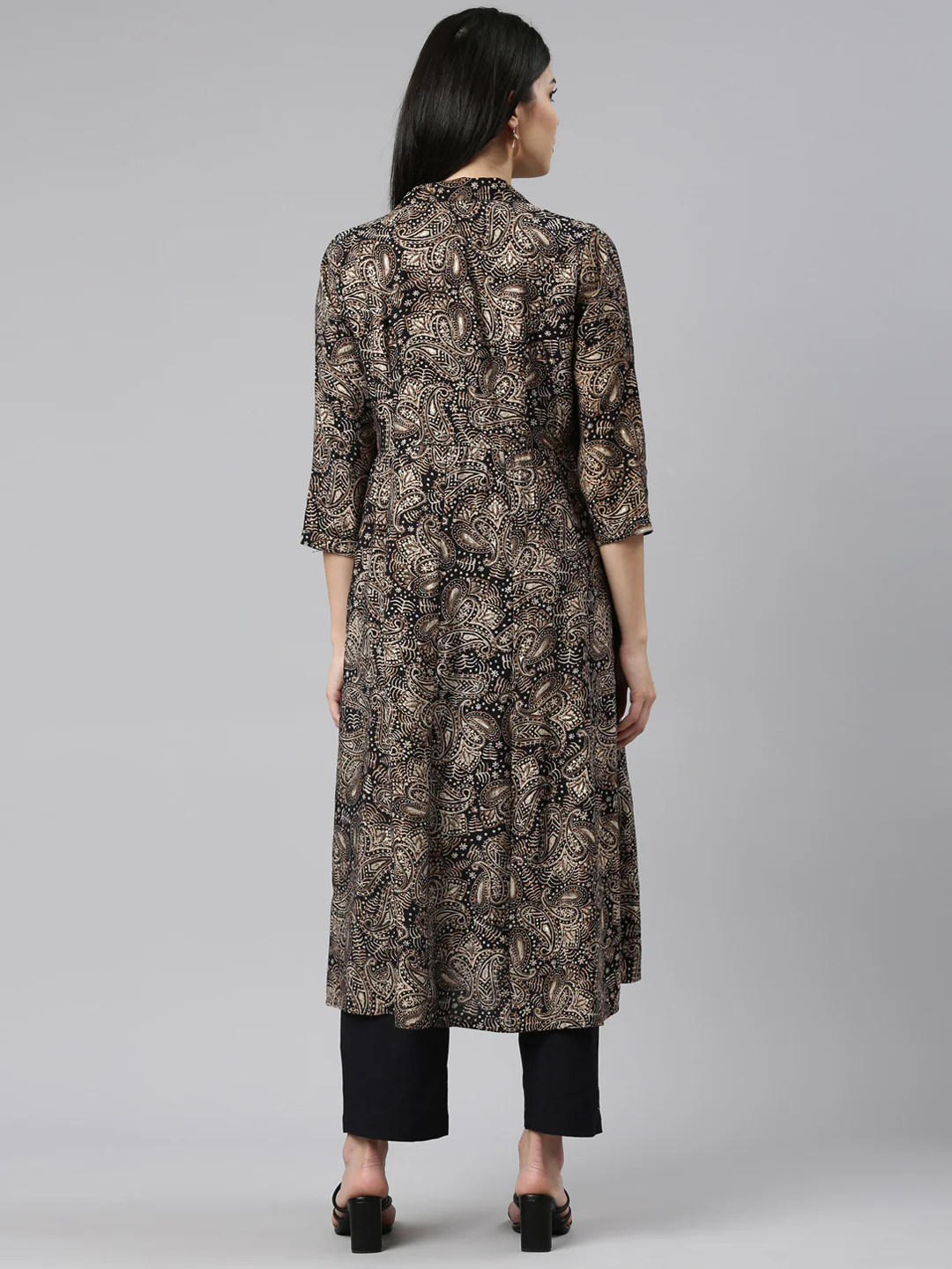 Neerus Black Regular Straight Printed Kurta And Trousers - Image 3