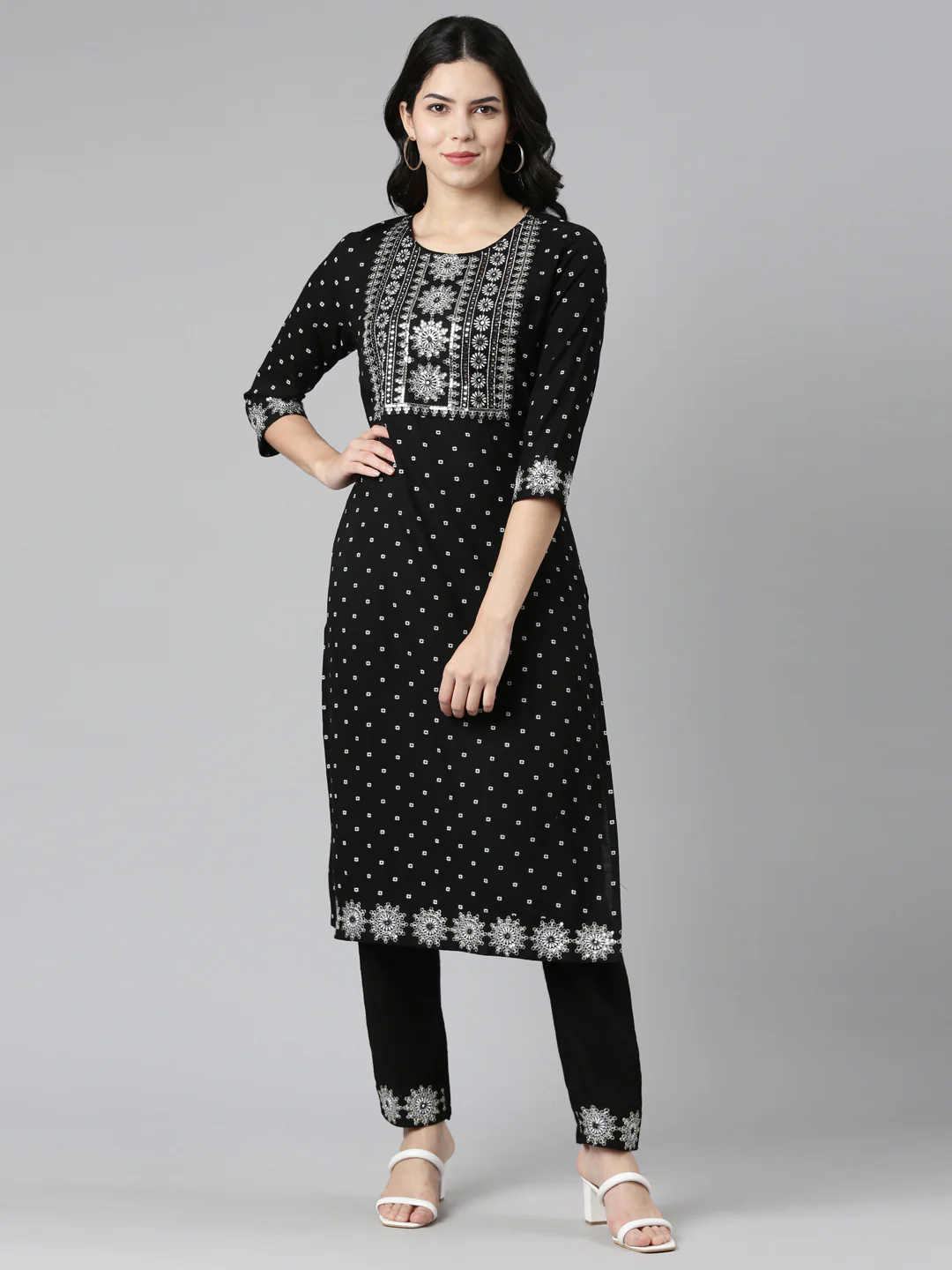 Neerus Black Regular Straight Printed Kurta And Trousers
