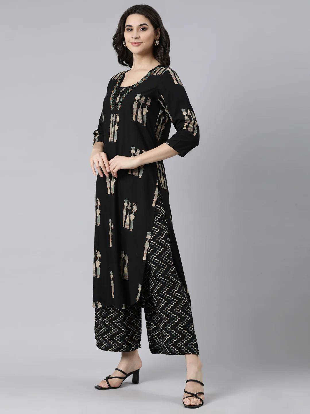 Neerus Black Regular Straight Quirky Kurta And  Trousers - Image 2