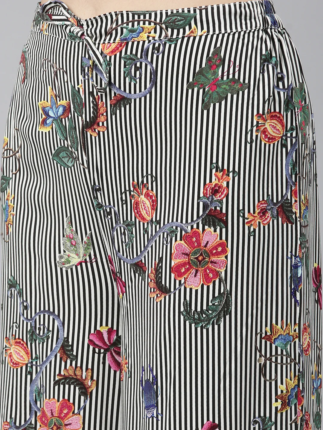 Neerus Black Regular Straight Solid Kurta And Palazzos - Image 6