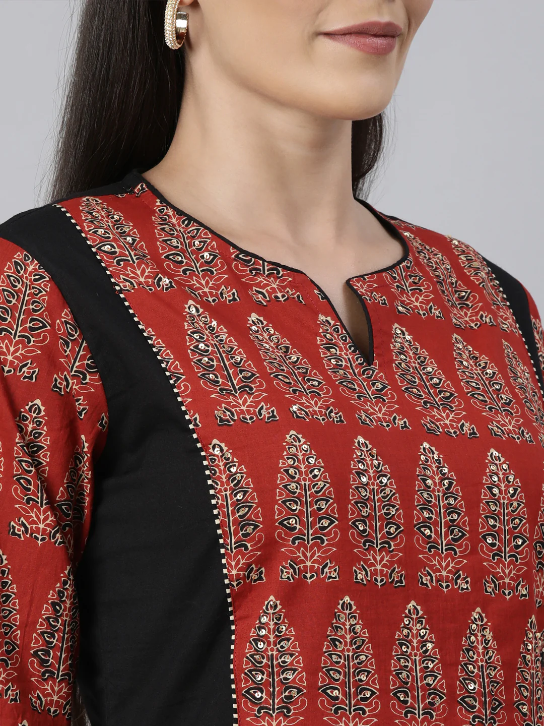 Neerus Black Regular Straight Solid Kurta And Trousers With Dupatta - Image 4