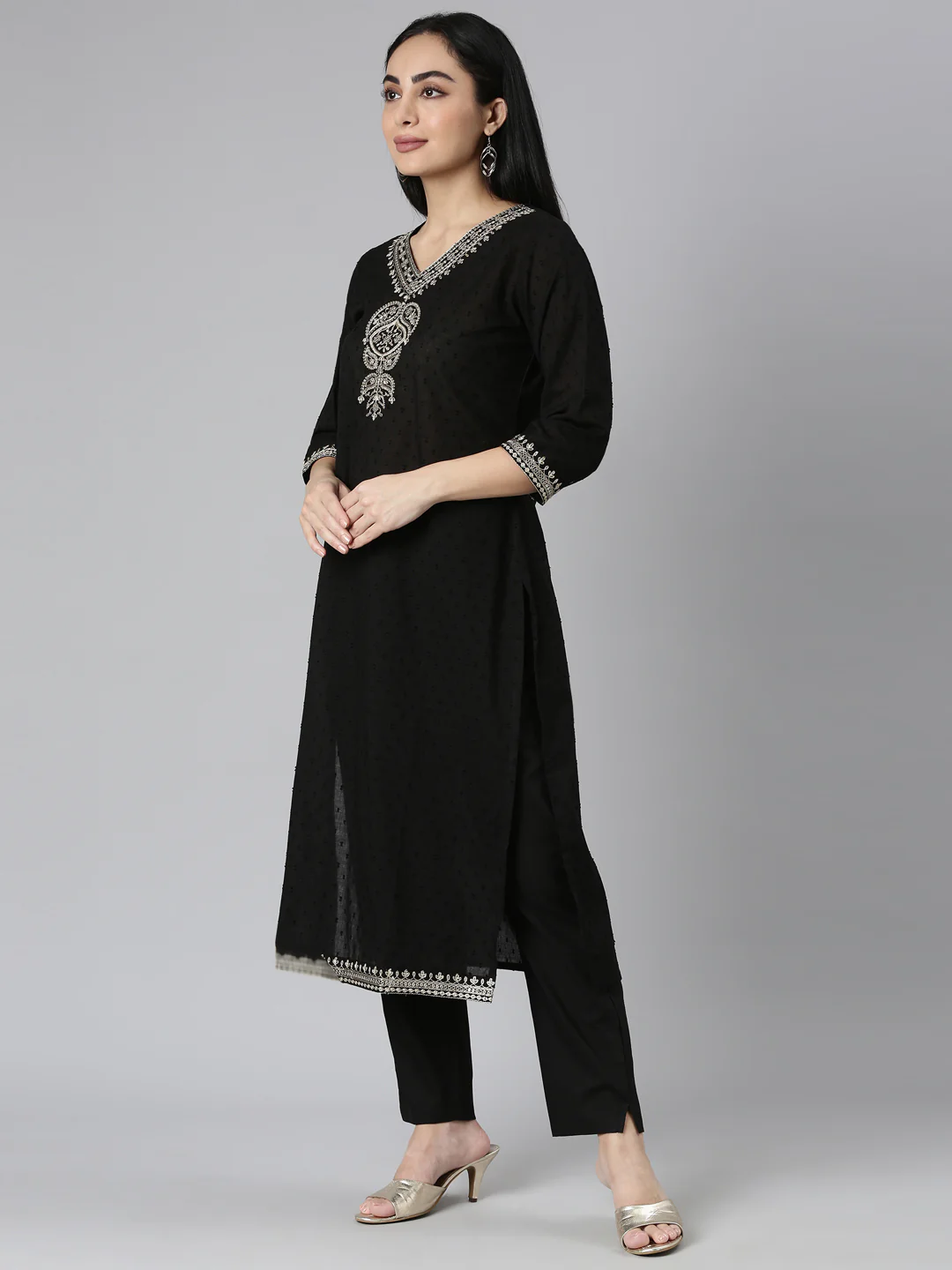 Neerus Black Regular Straight Solid Kurta and Trousers With Dupatta - Image 2